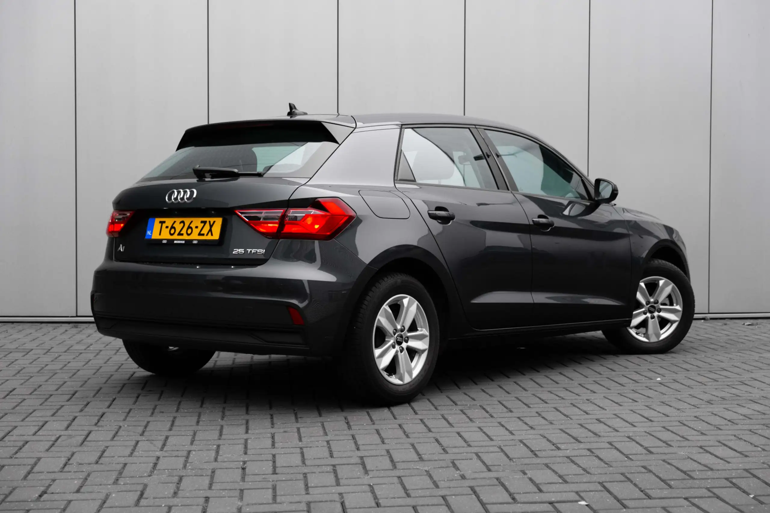 Audi - A1