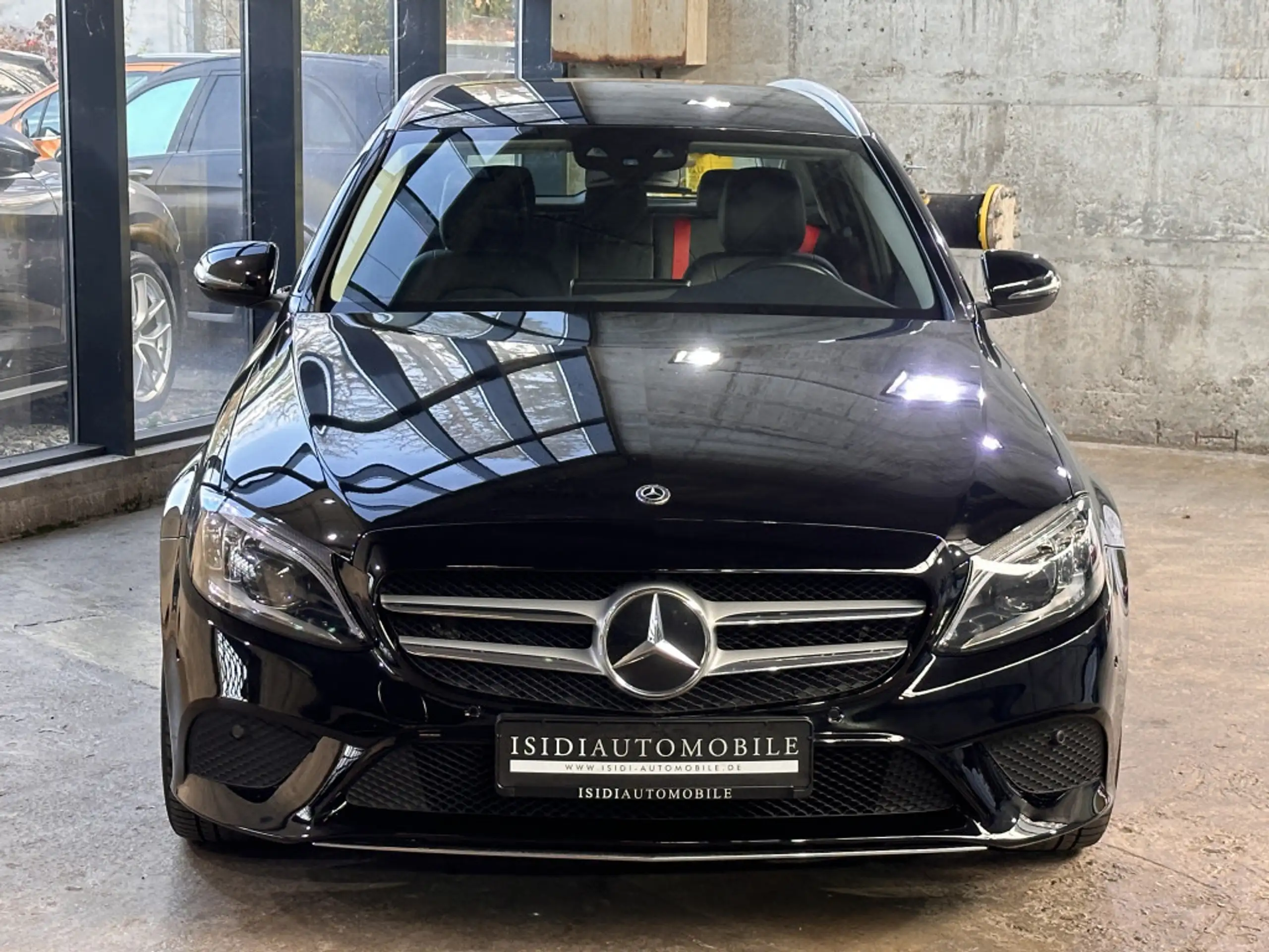 Mercedes-Benz - C 220