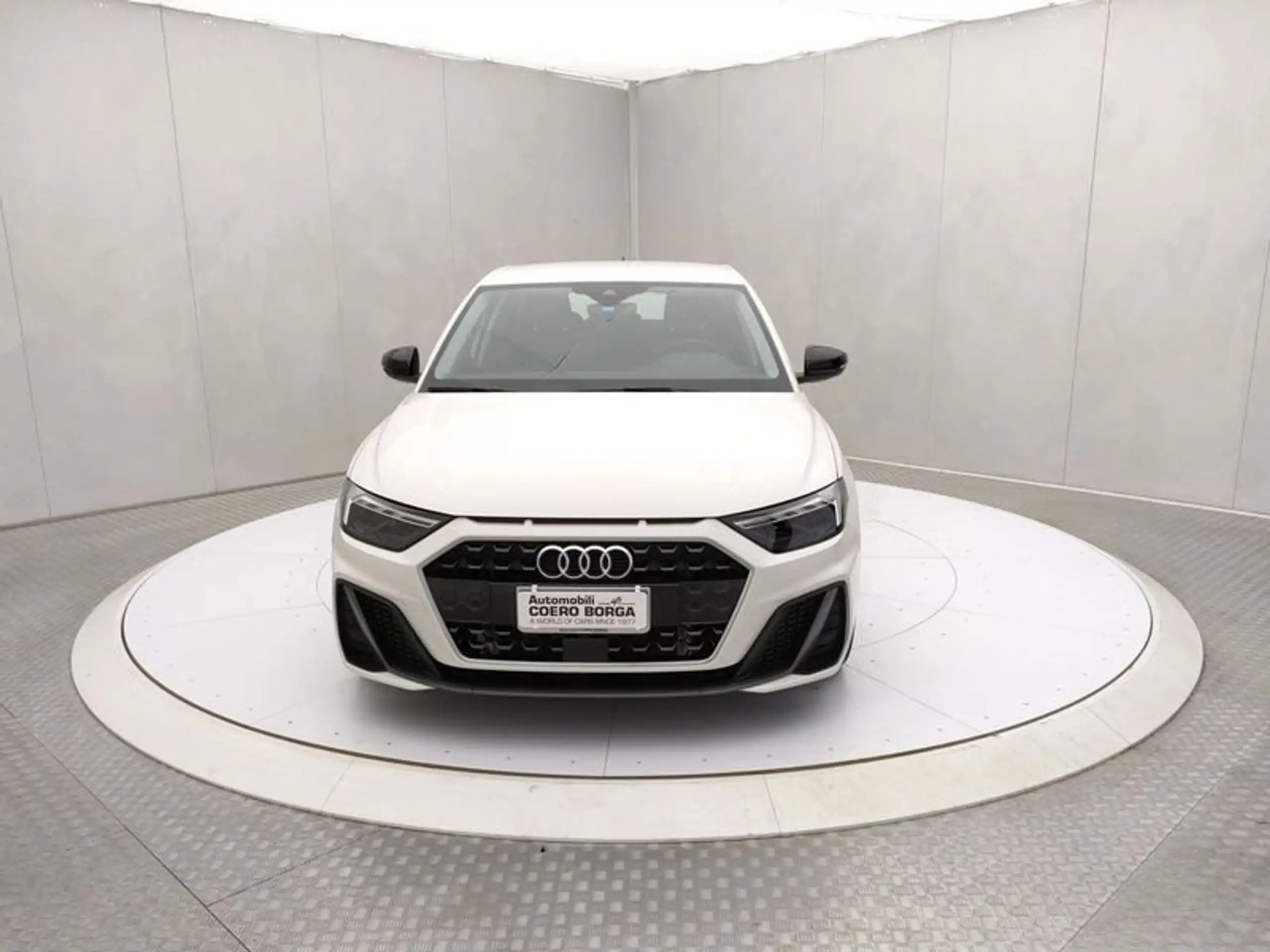 Audi - A1