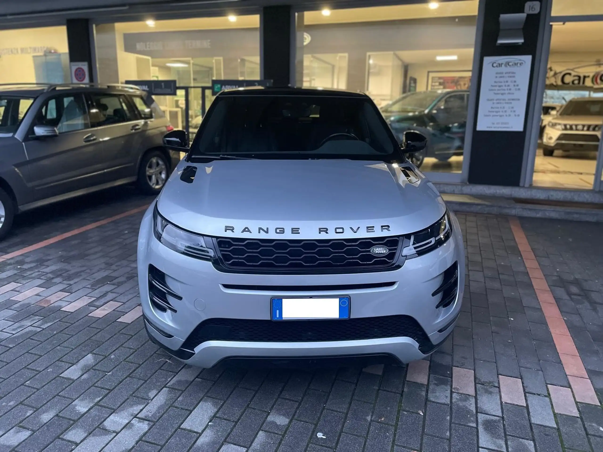 Land Rover - Range Rover Evoque