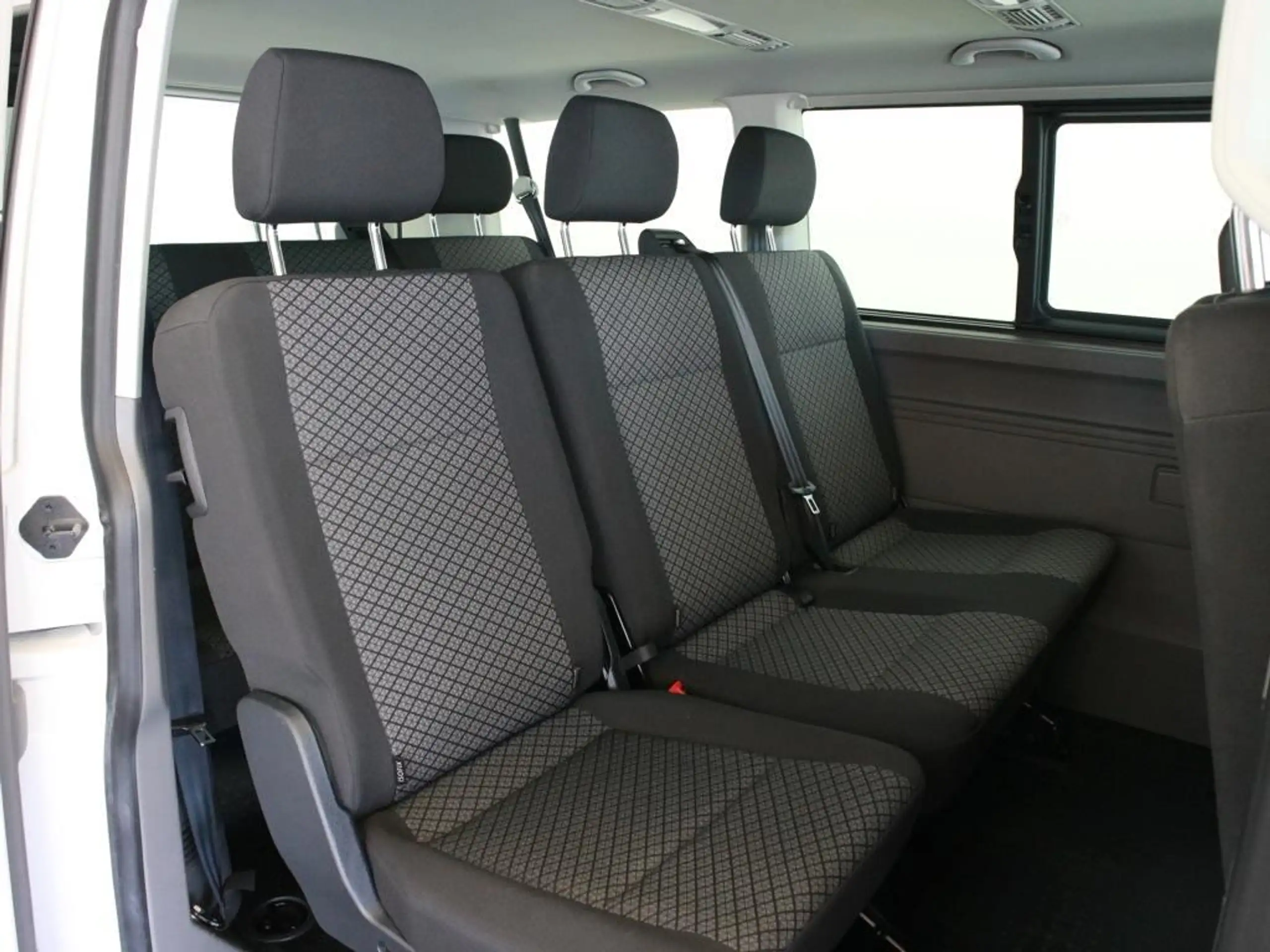 Volkswagen - T6 Caravelle