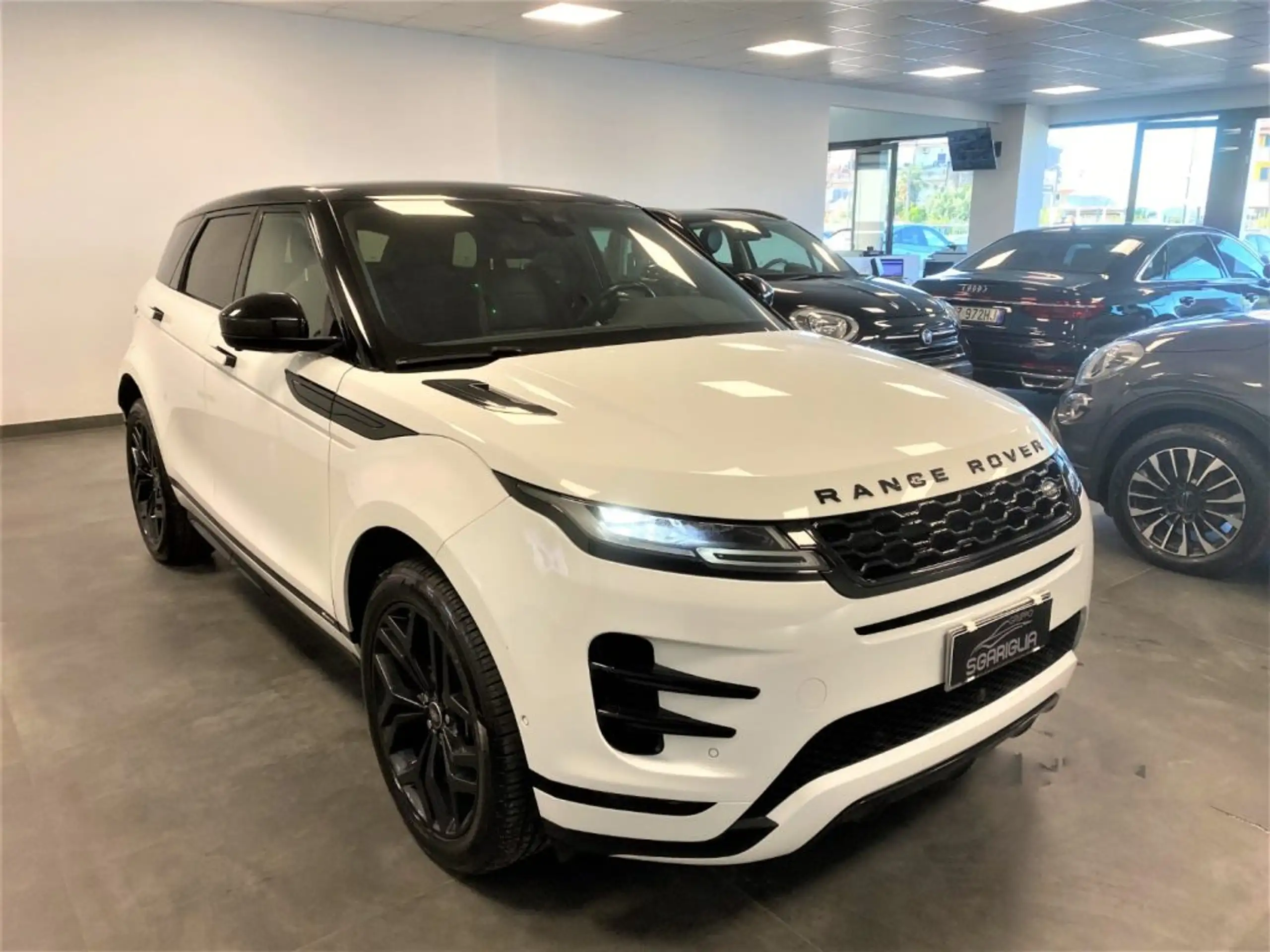 Land Rover - Range Rover Evoque