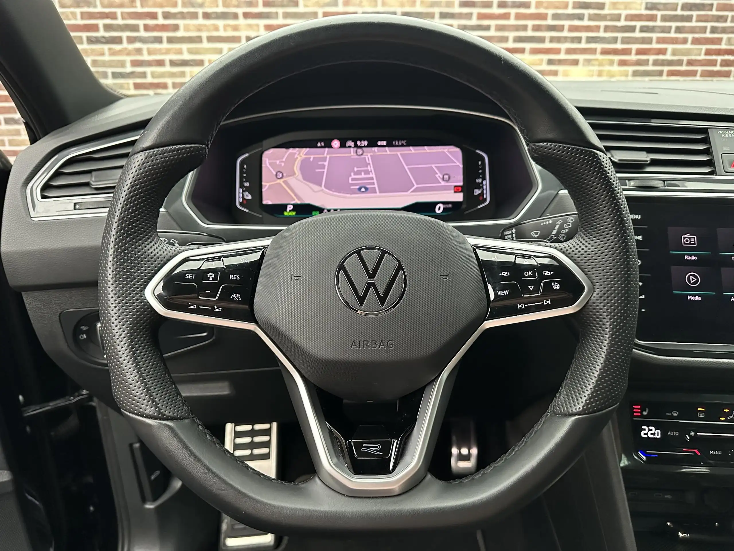 Volkswagen - Tiguan