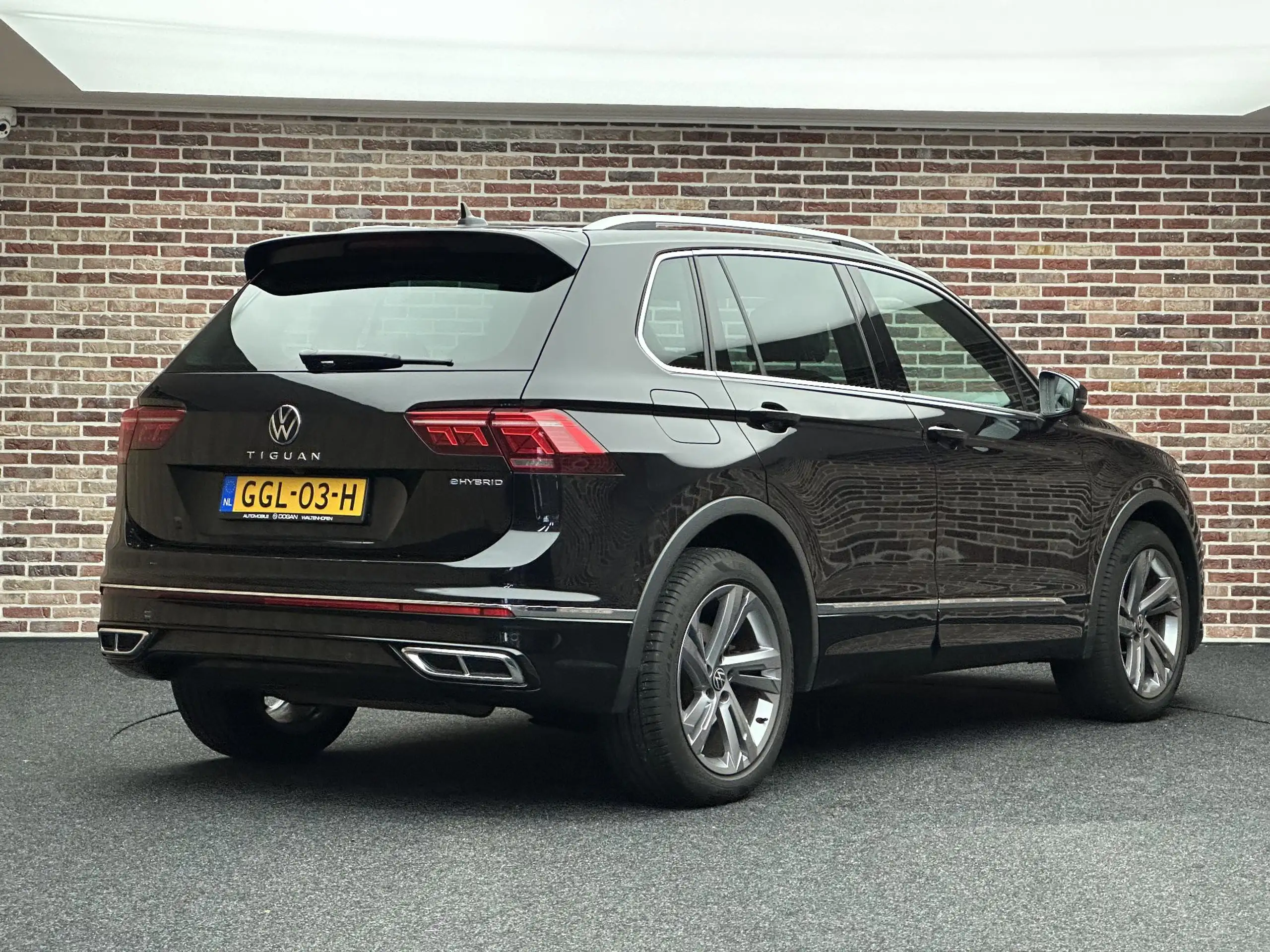 Volkswagen - Tiguan