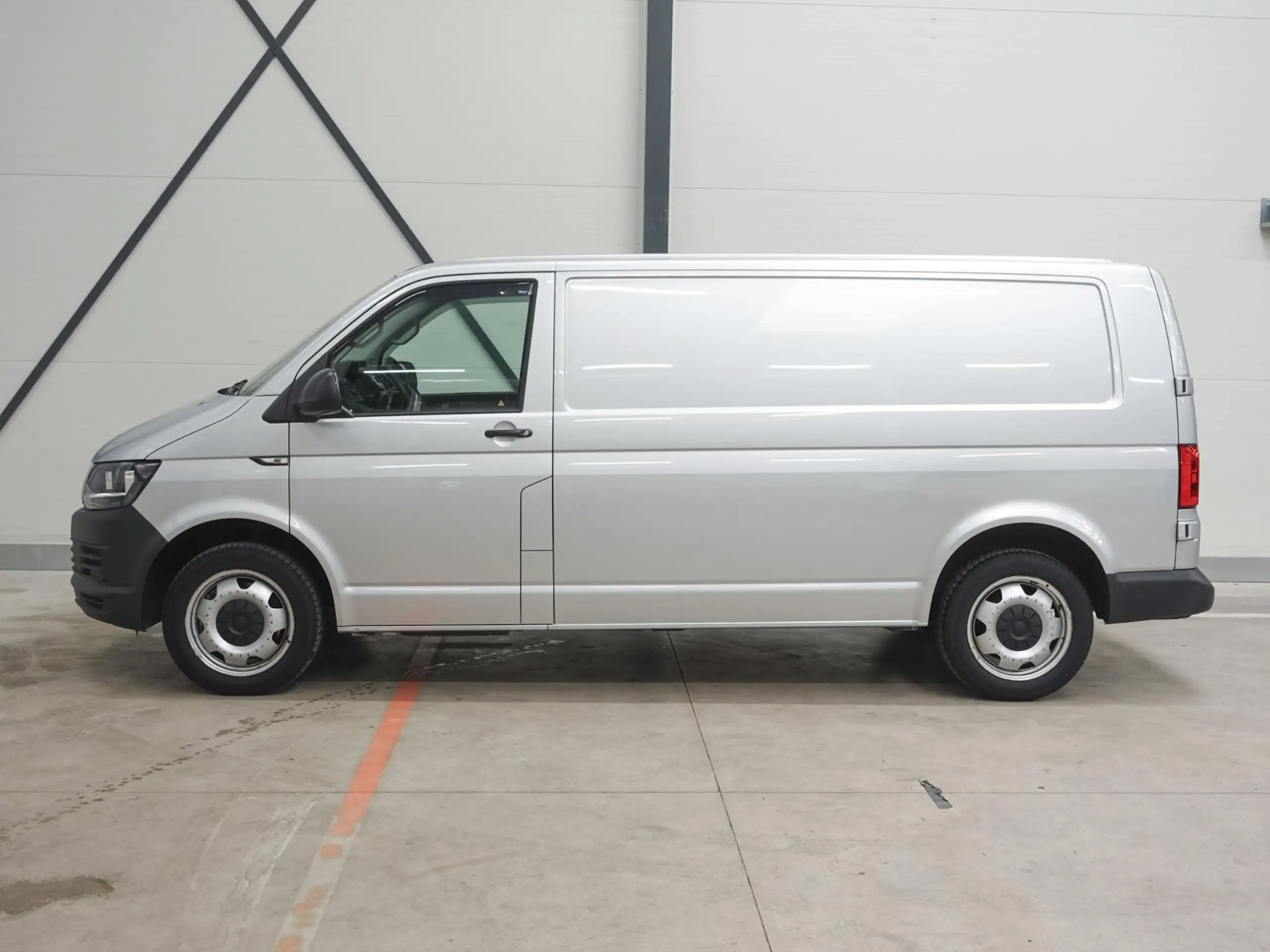 Volkswagen - T6 Transporter