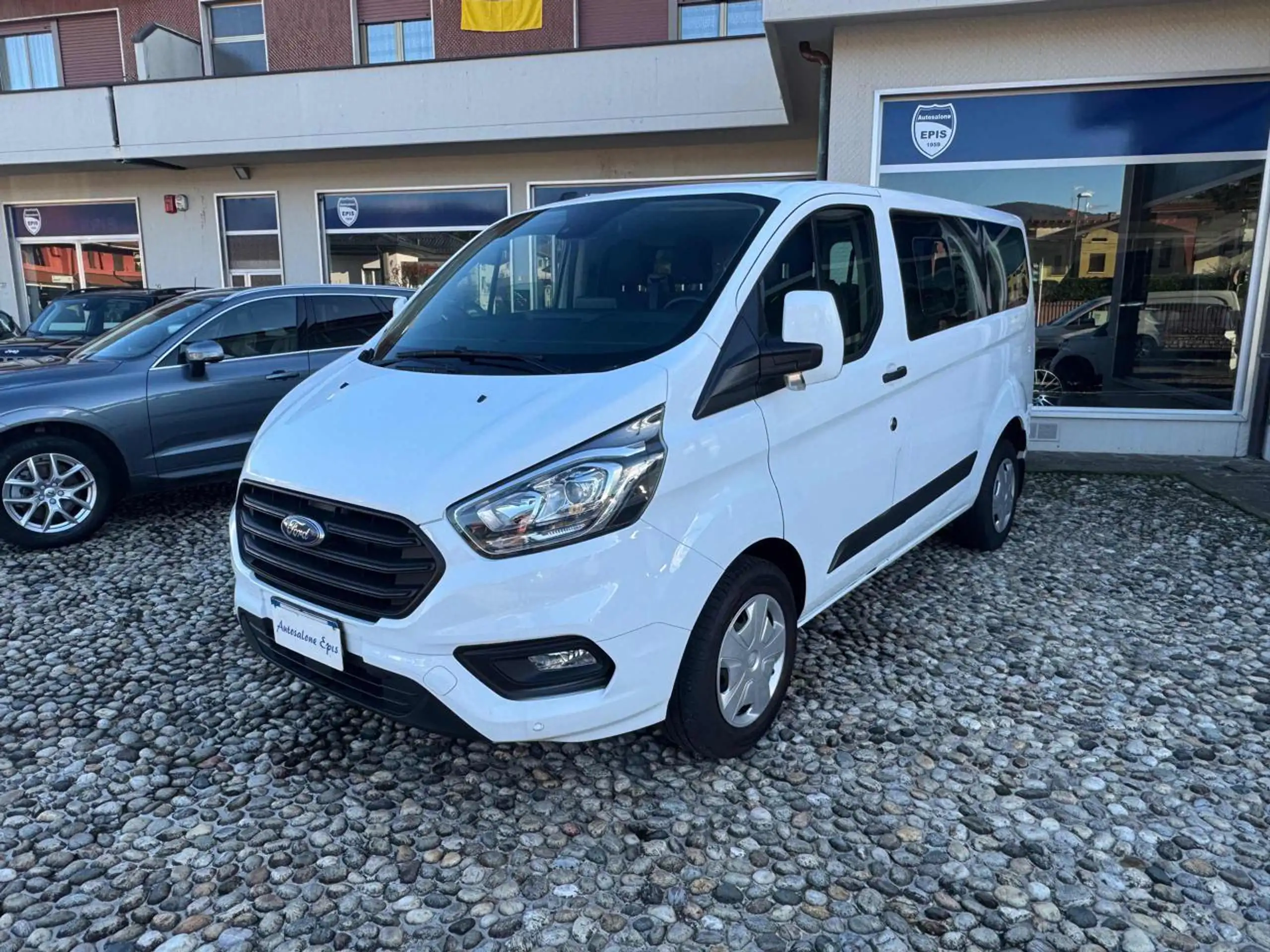 Ford - Transit Custom