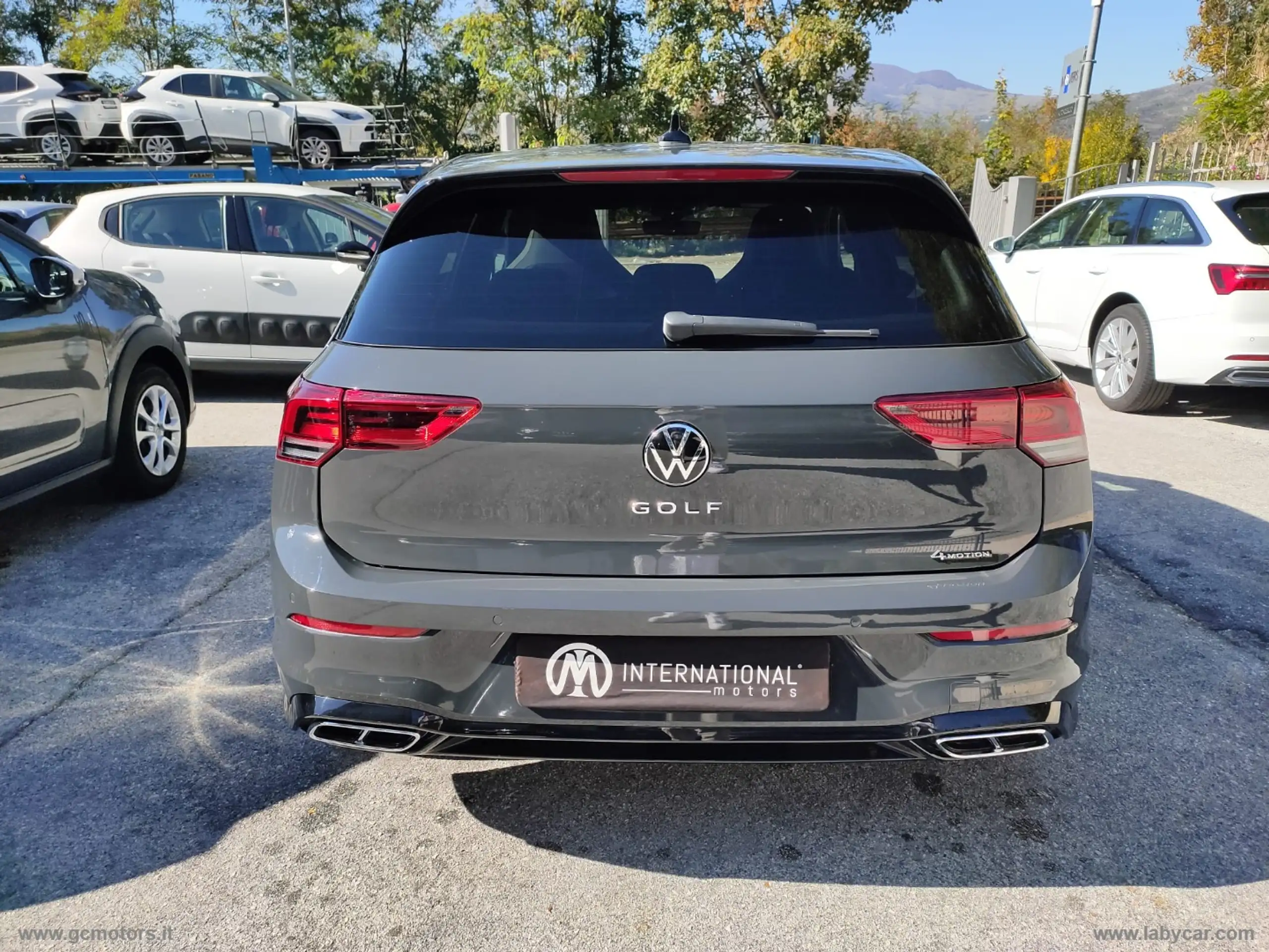 Volkswagen - Golf