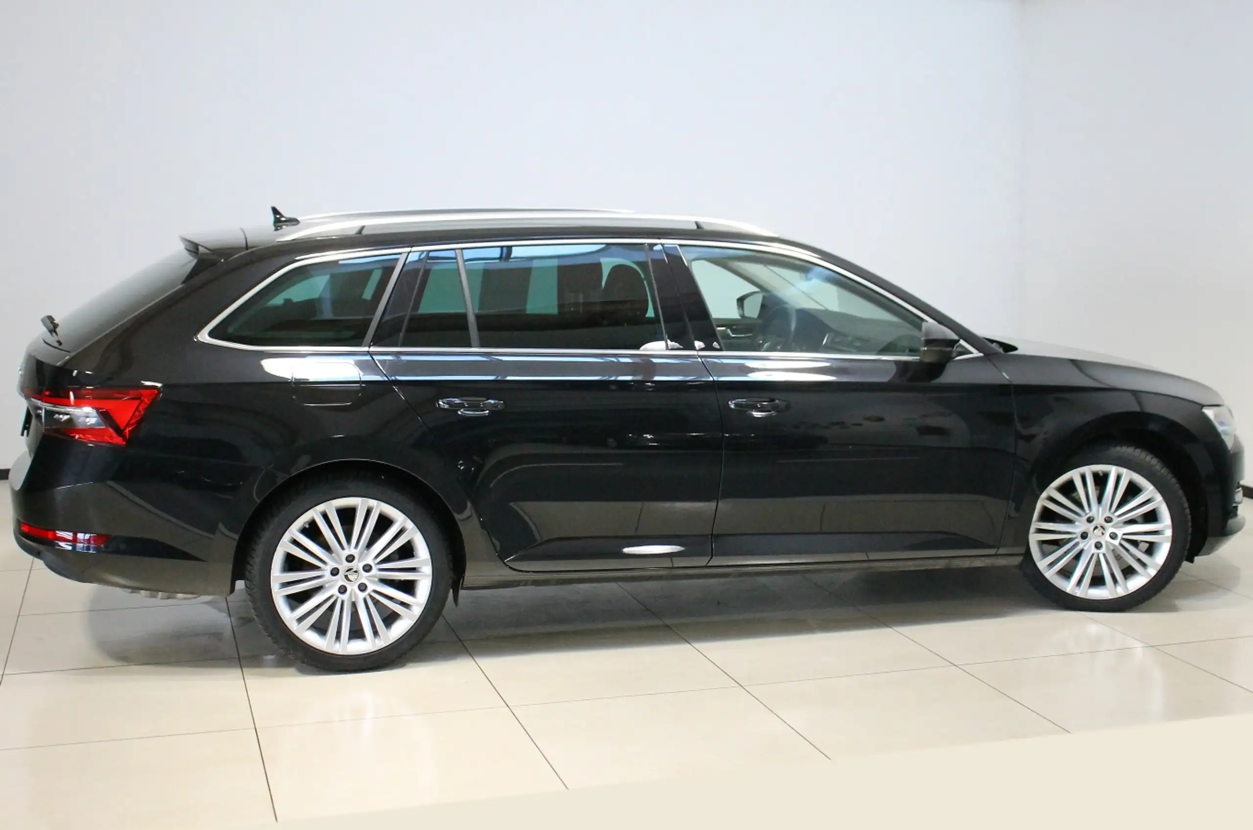 Skoda - Superb