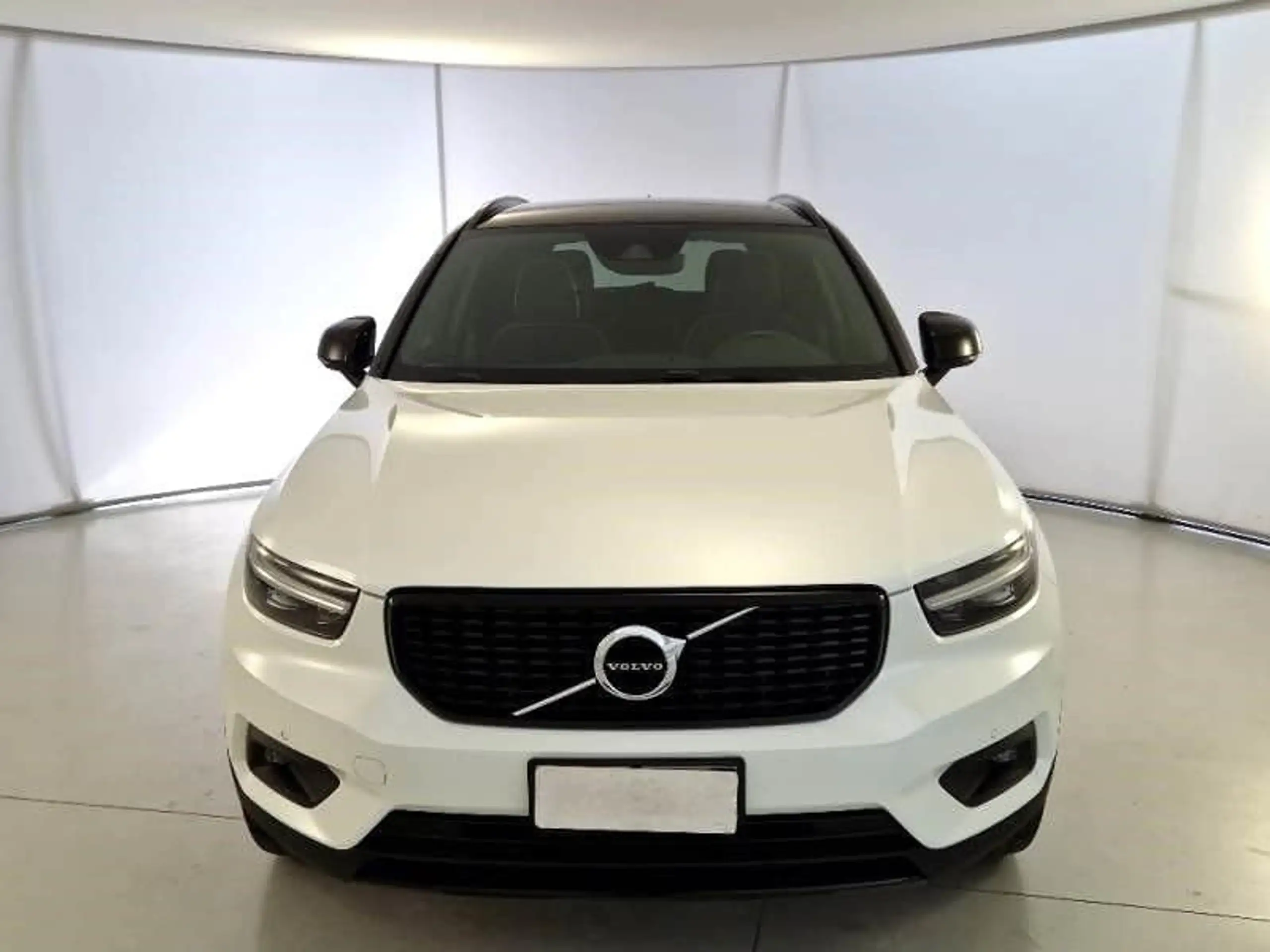 Volvo - XC40