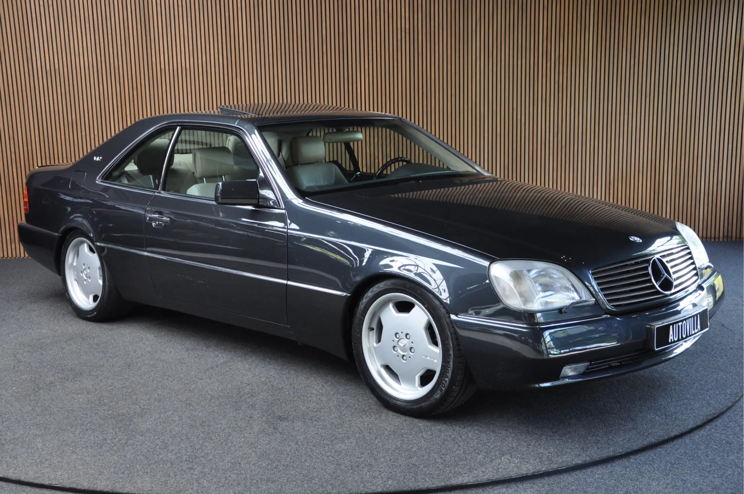 Mercedes-Benz - S 600