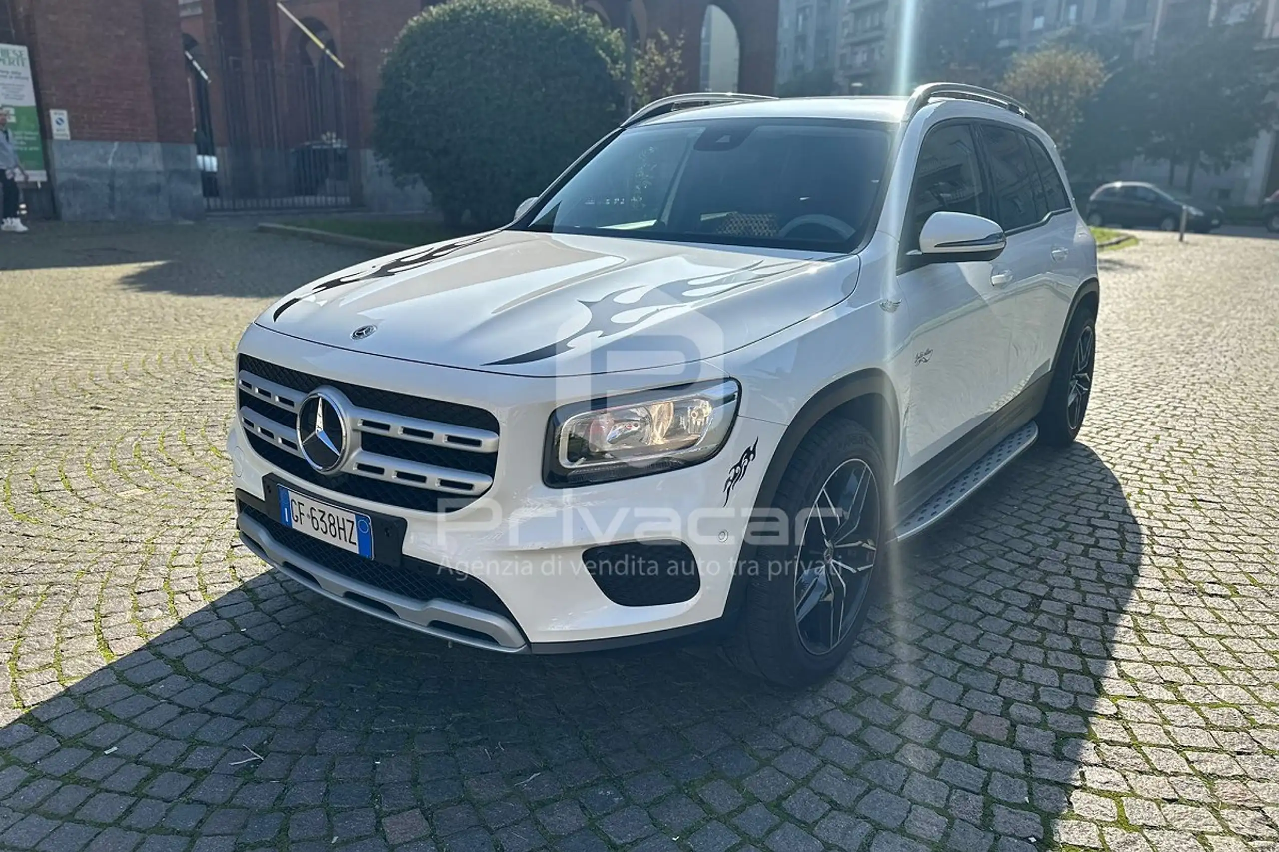 Mercedes-Benz GLB 200 2021