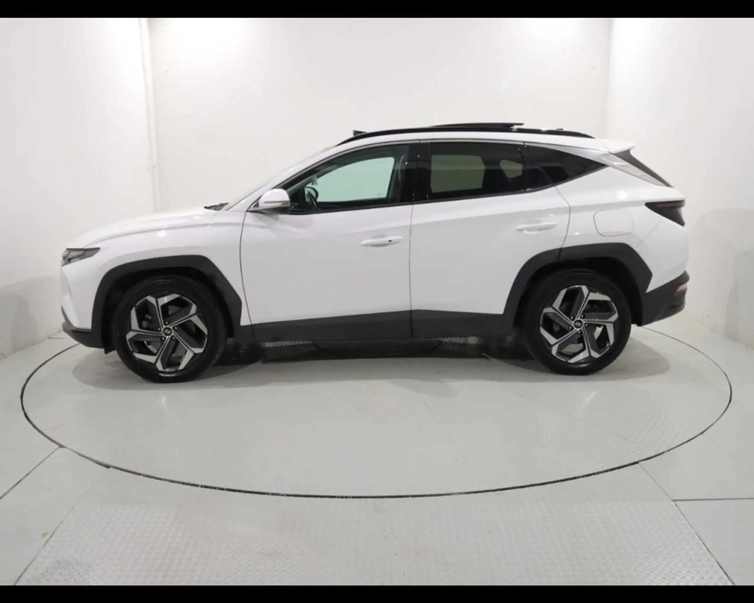 Hyundai - TUCSON