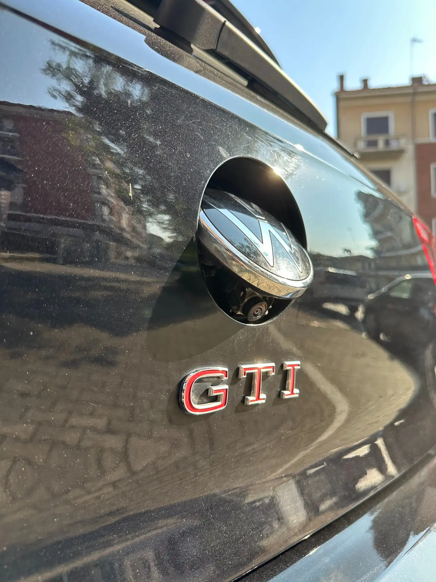 Volkswagen - Golf GTI