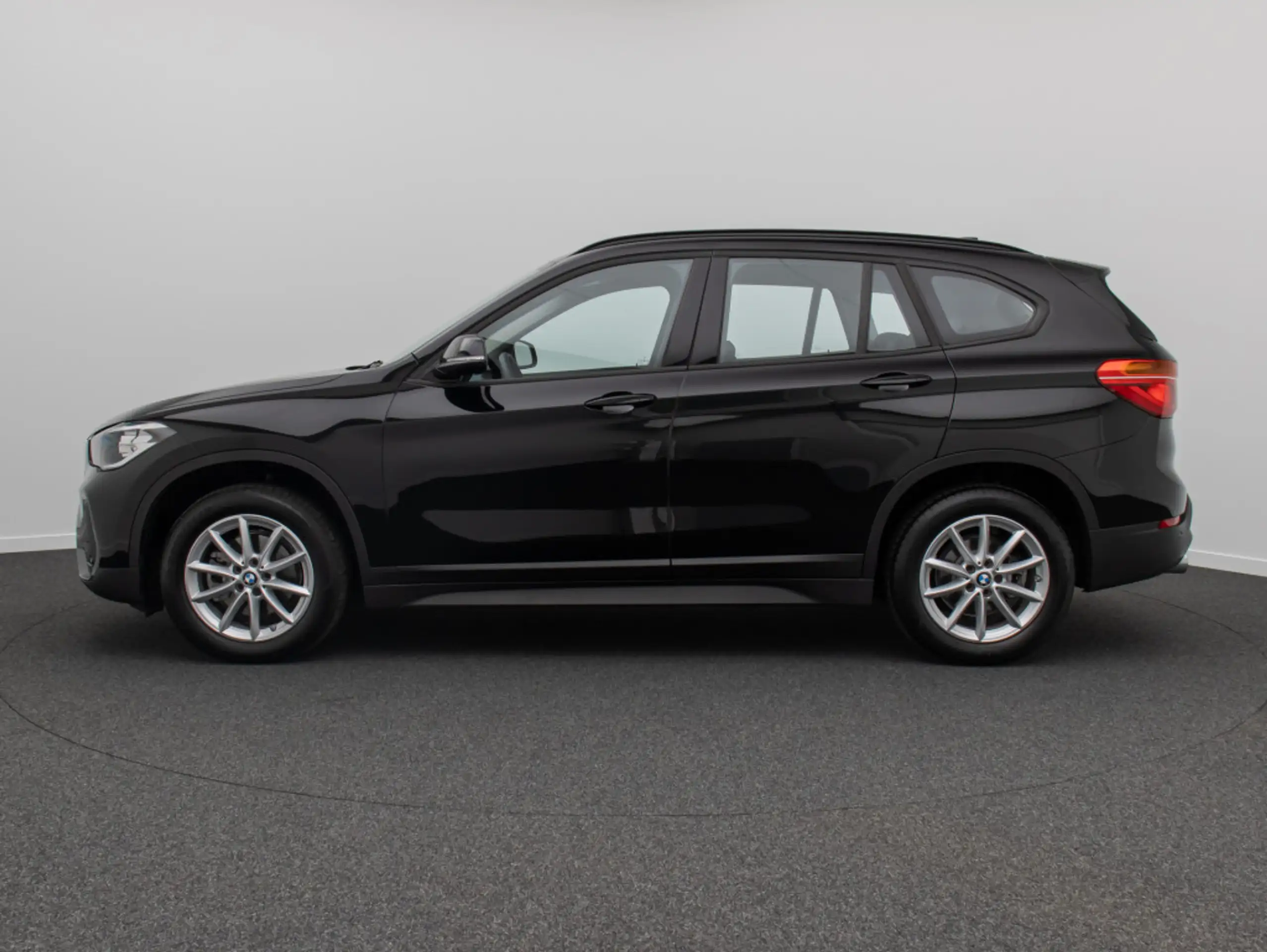 BMW - X1