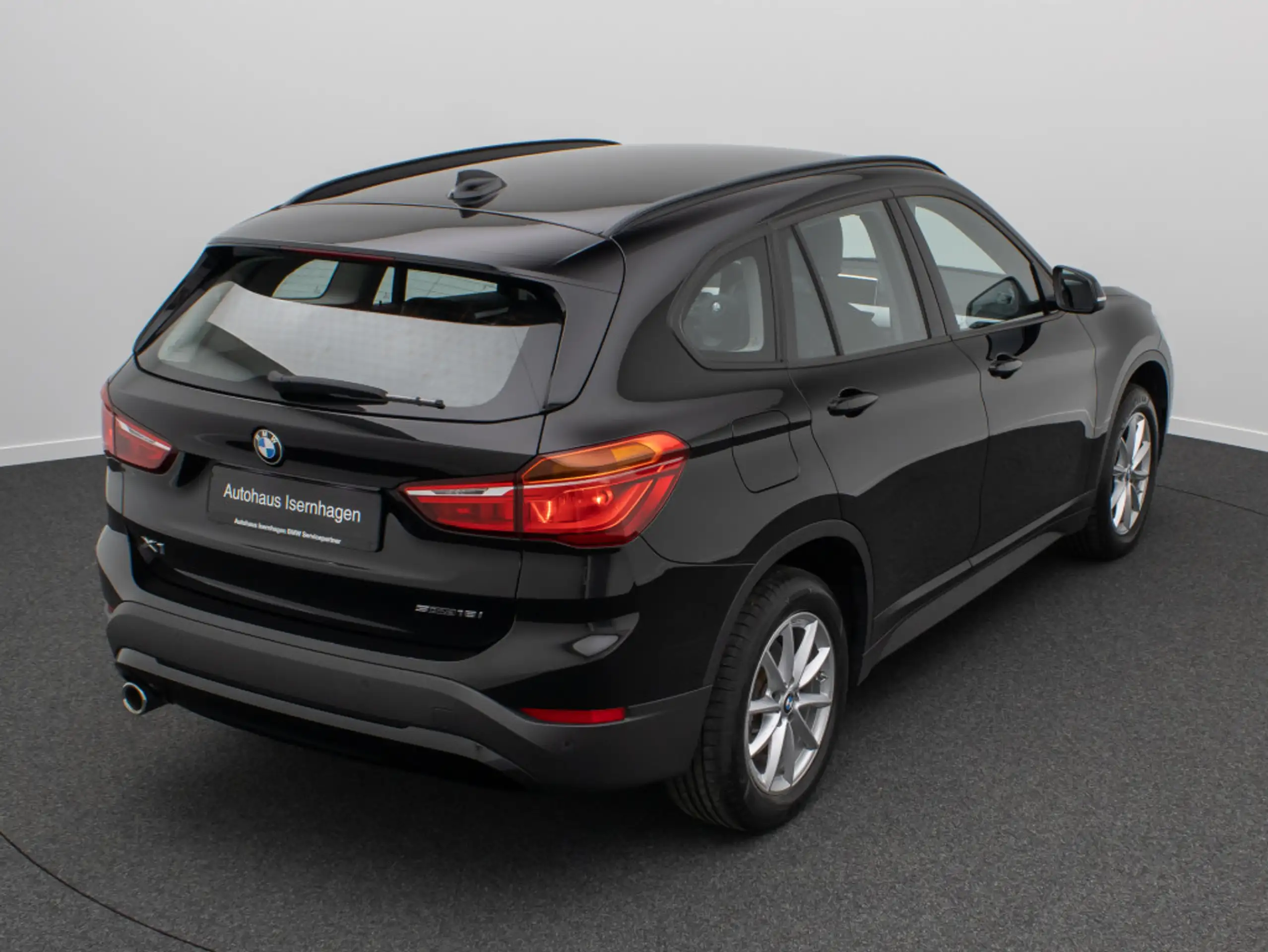 BMW - X1