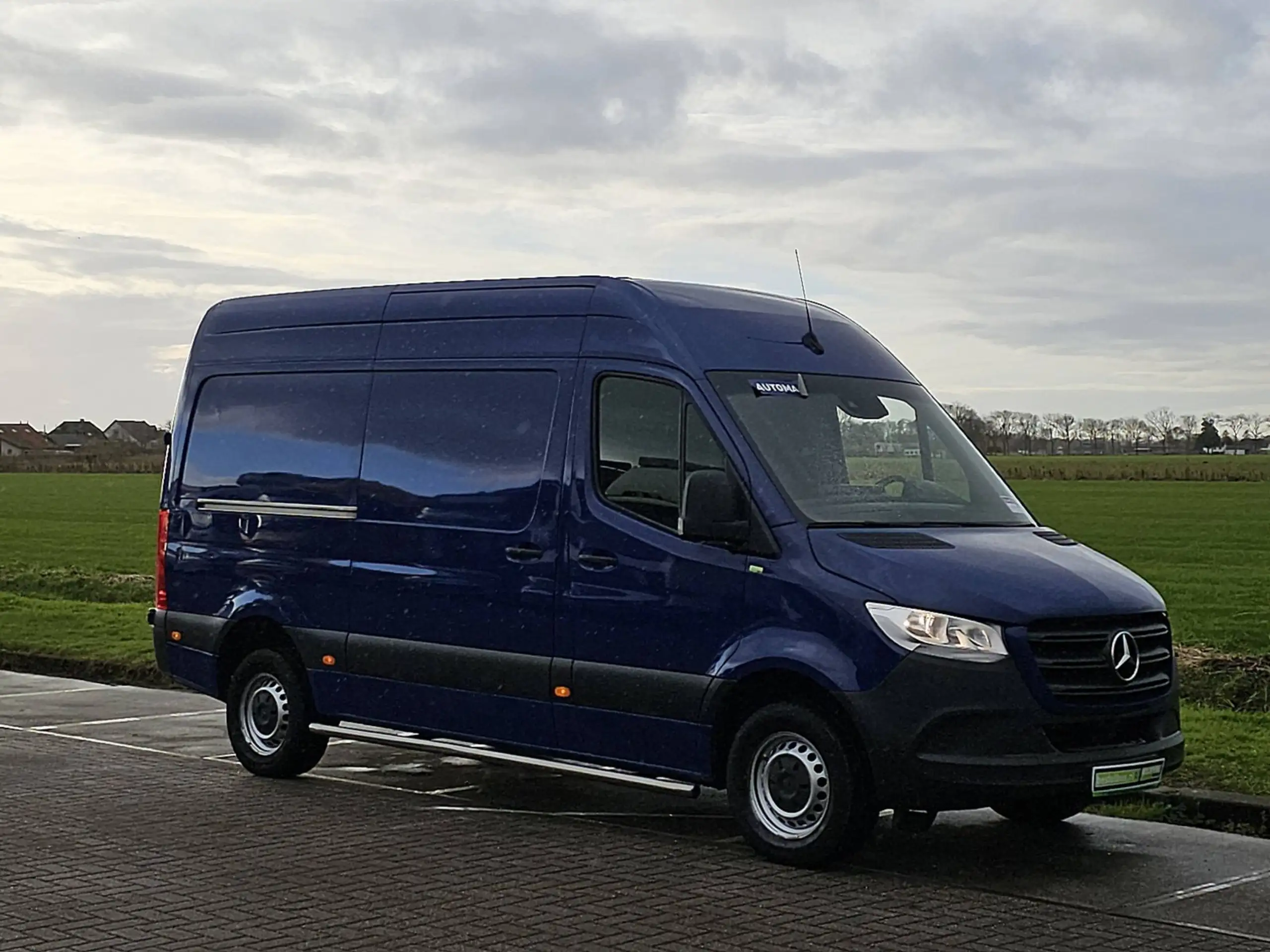 Mercedes-Benz - Sprinter