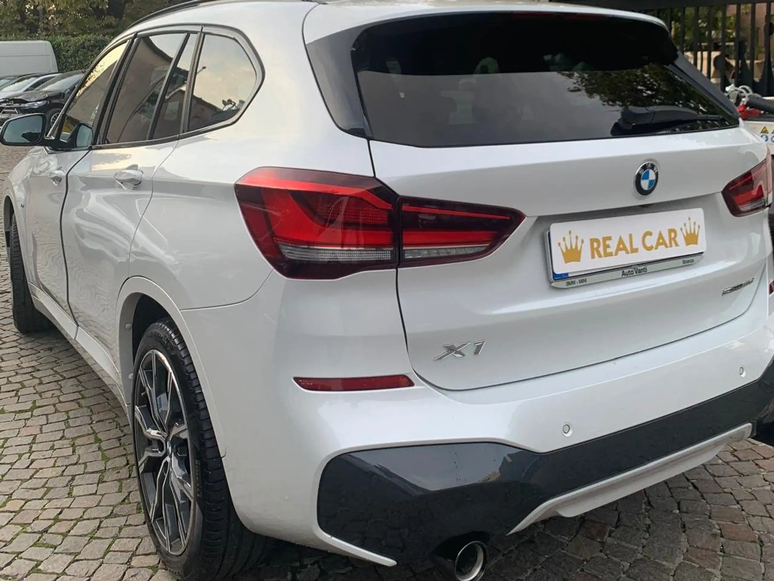 BMW - X1