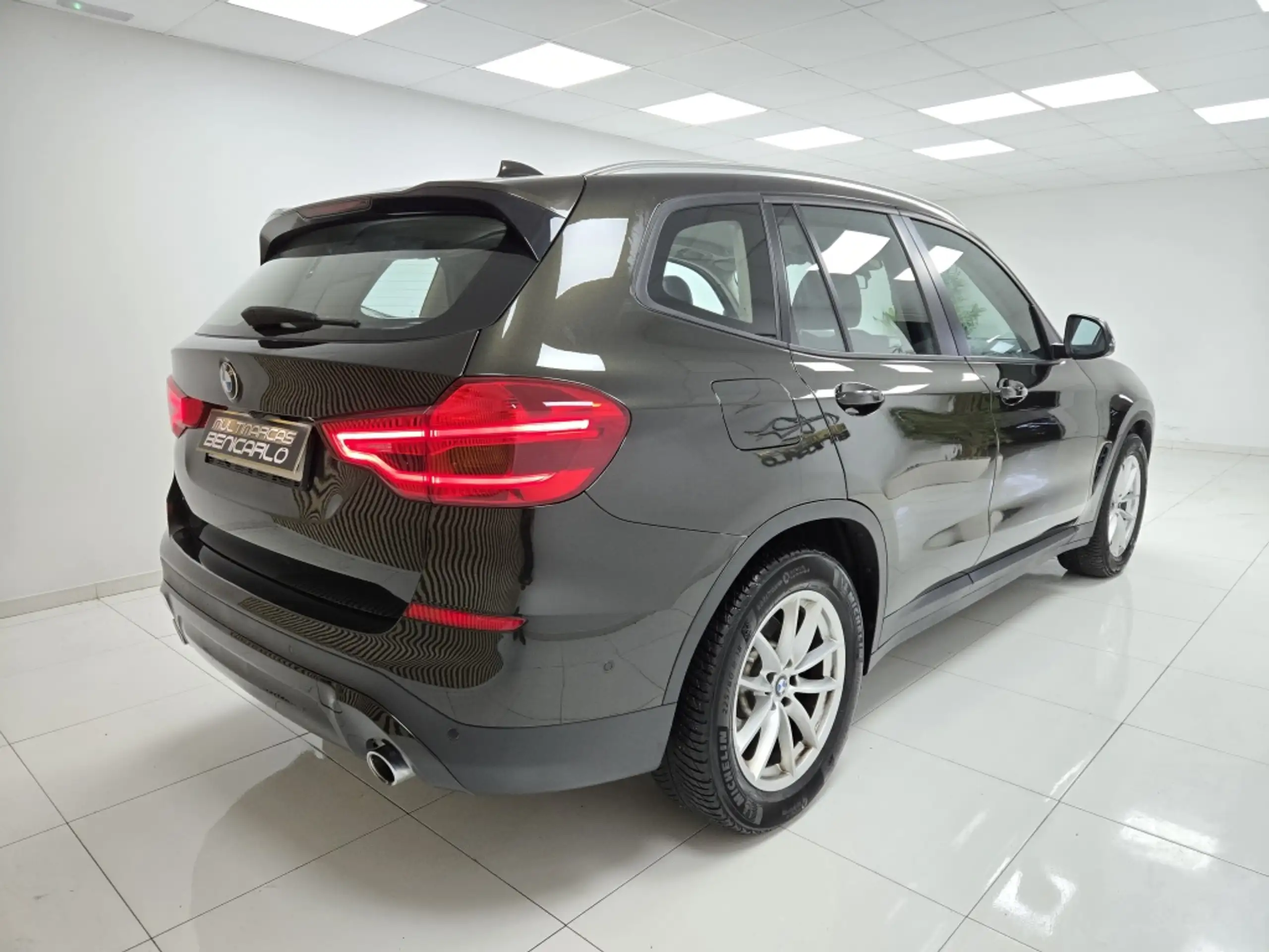 BMW - X3