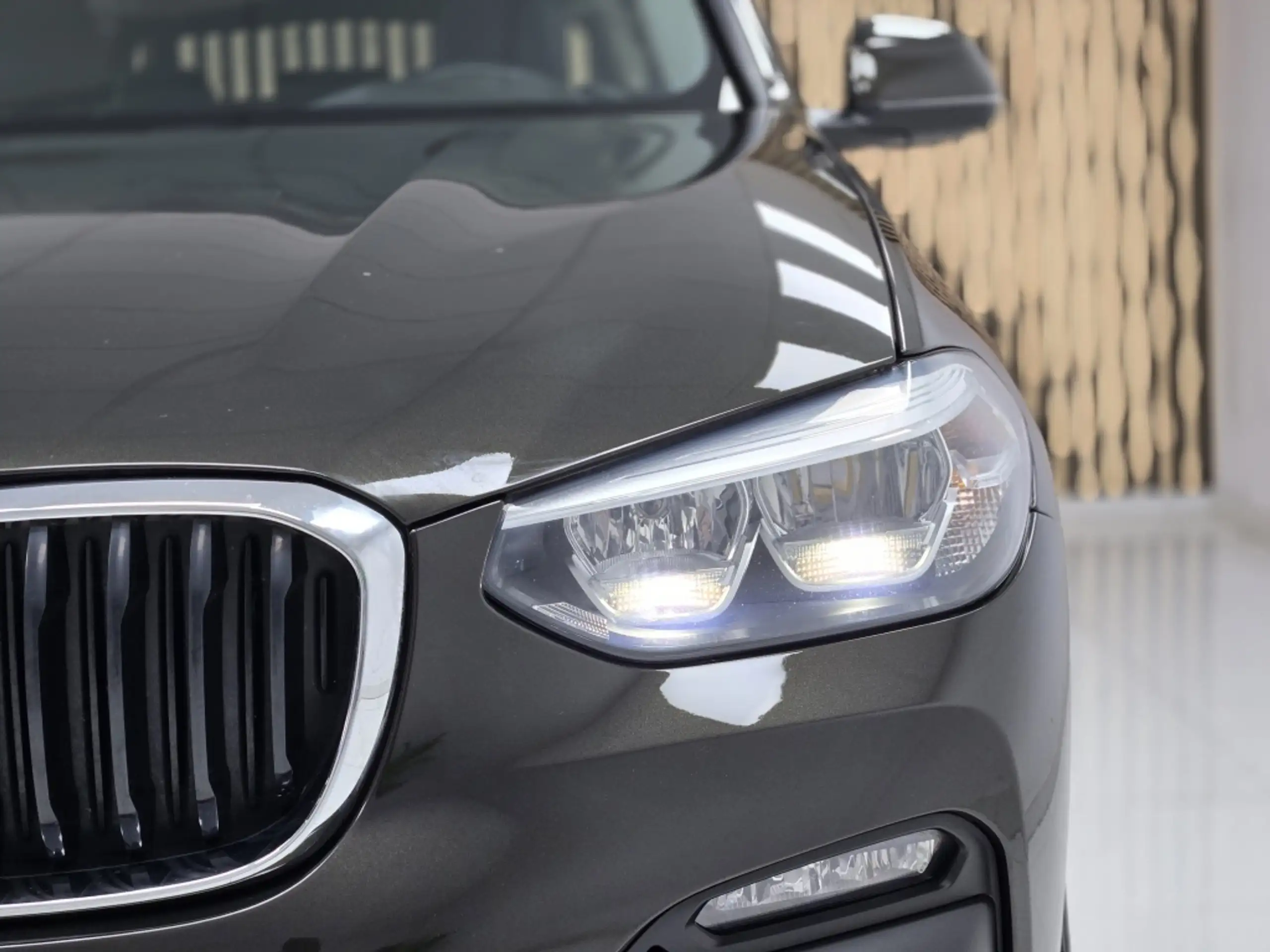 BMW - X3