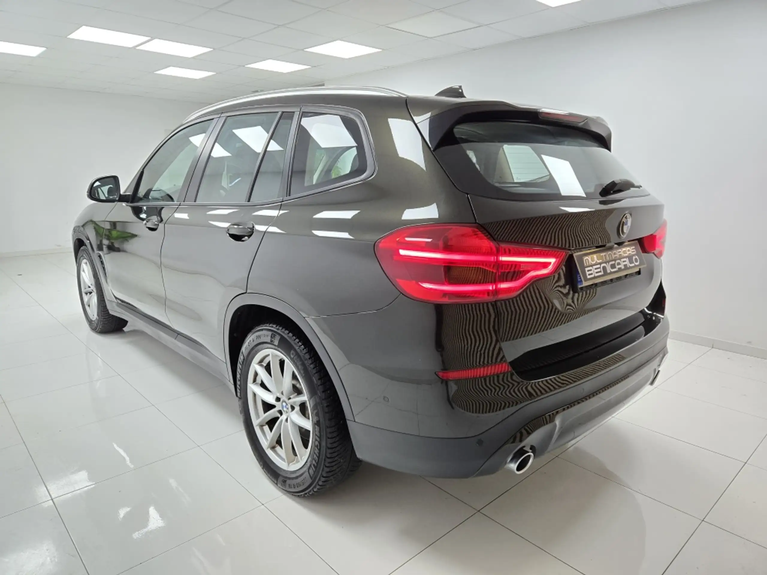 BMW - X3