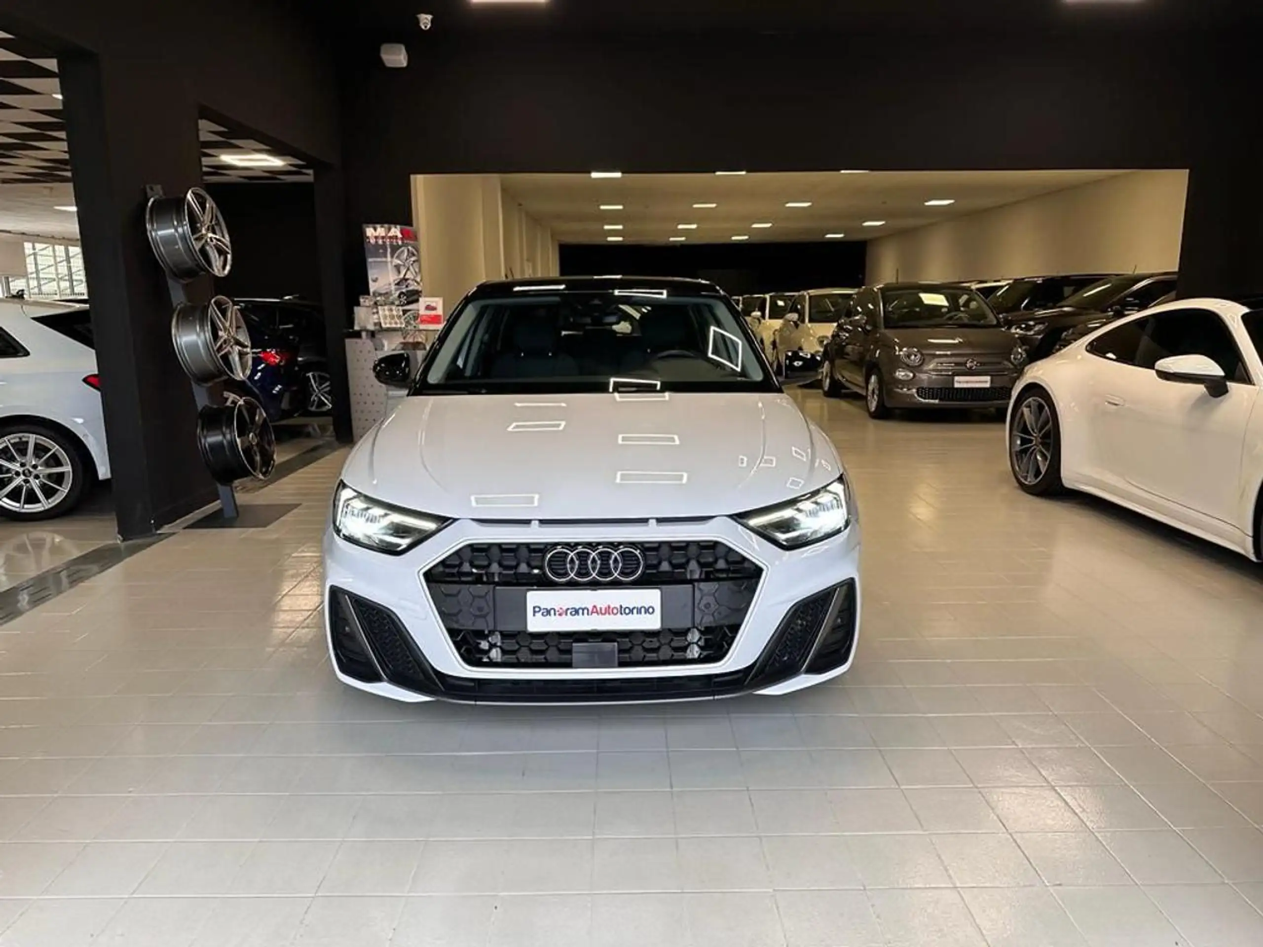 Audi - A1