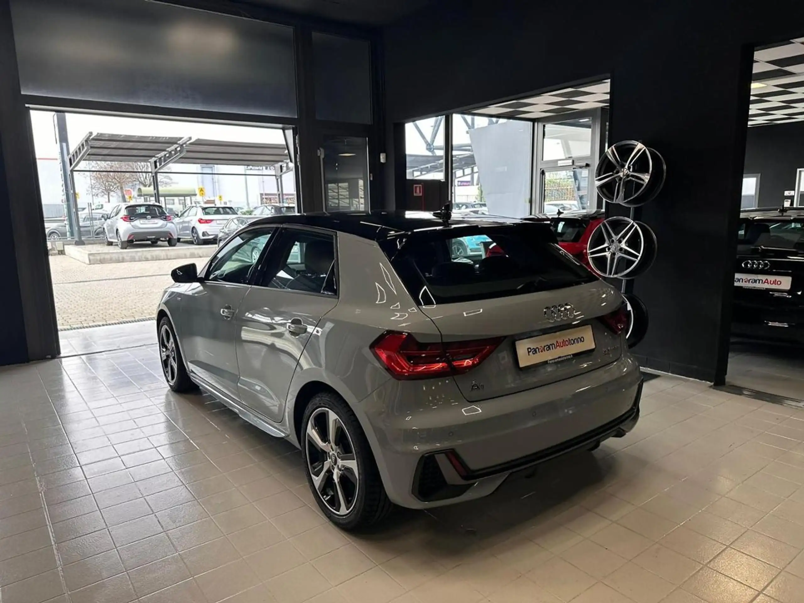 Audi - A1