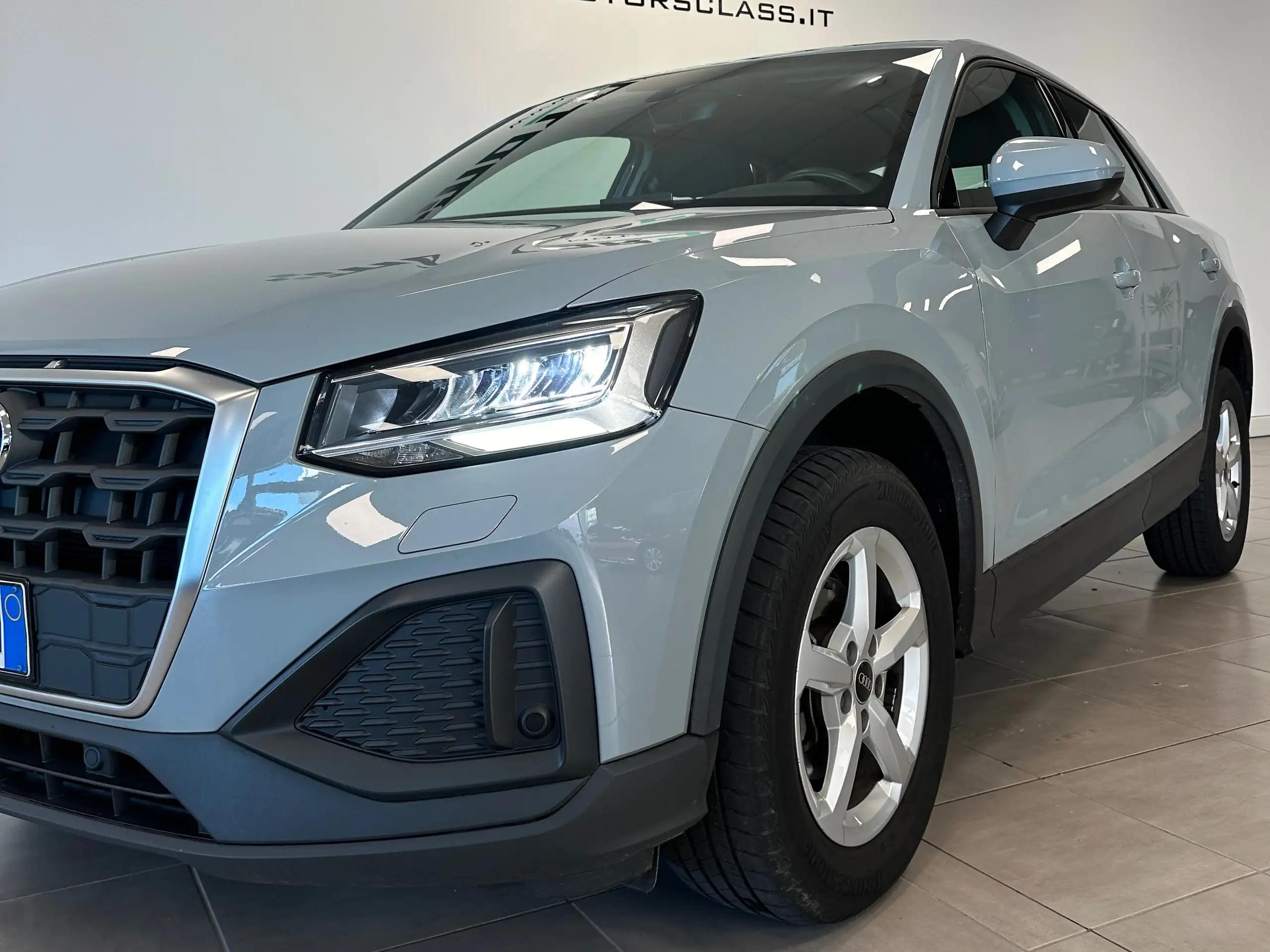 Audi - Q2