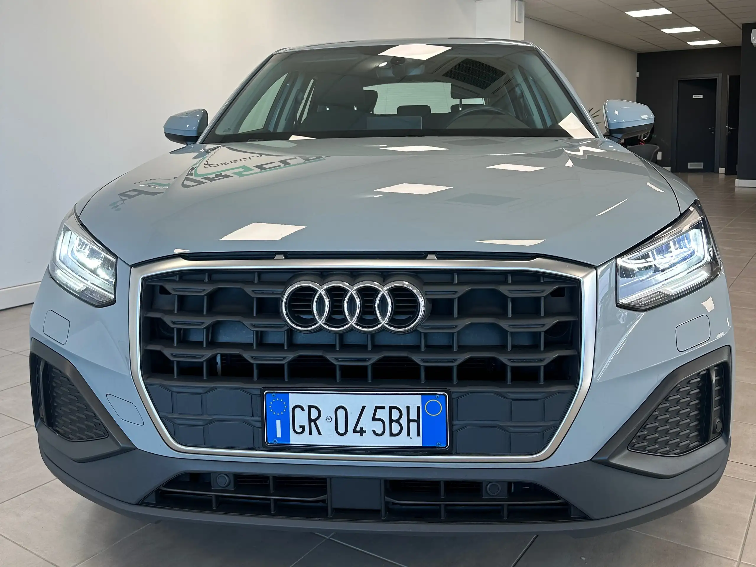 Audi - Q2