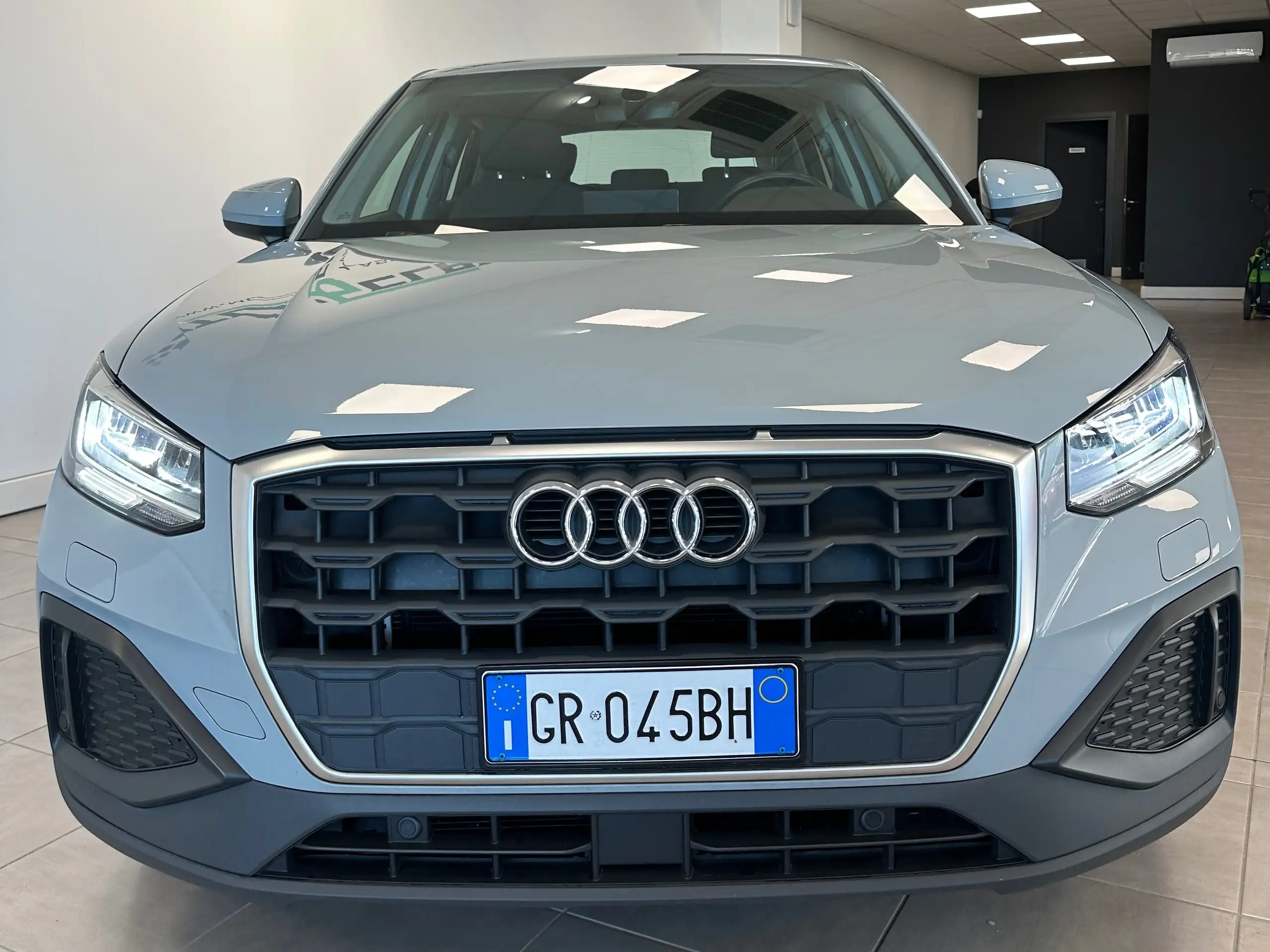 Audi - Q2