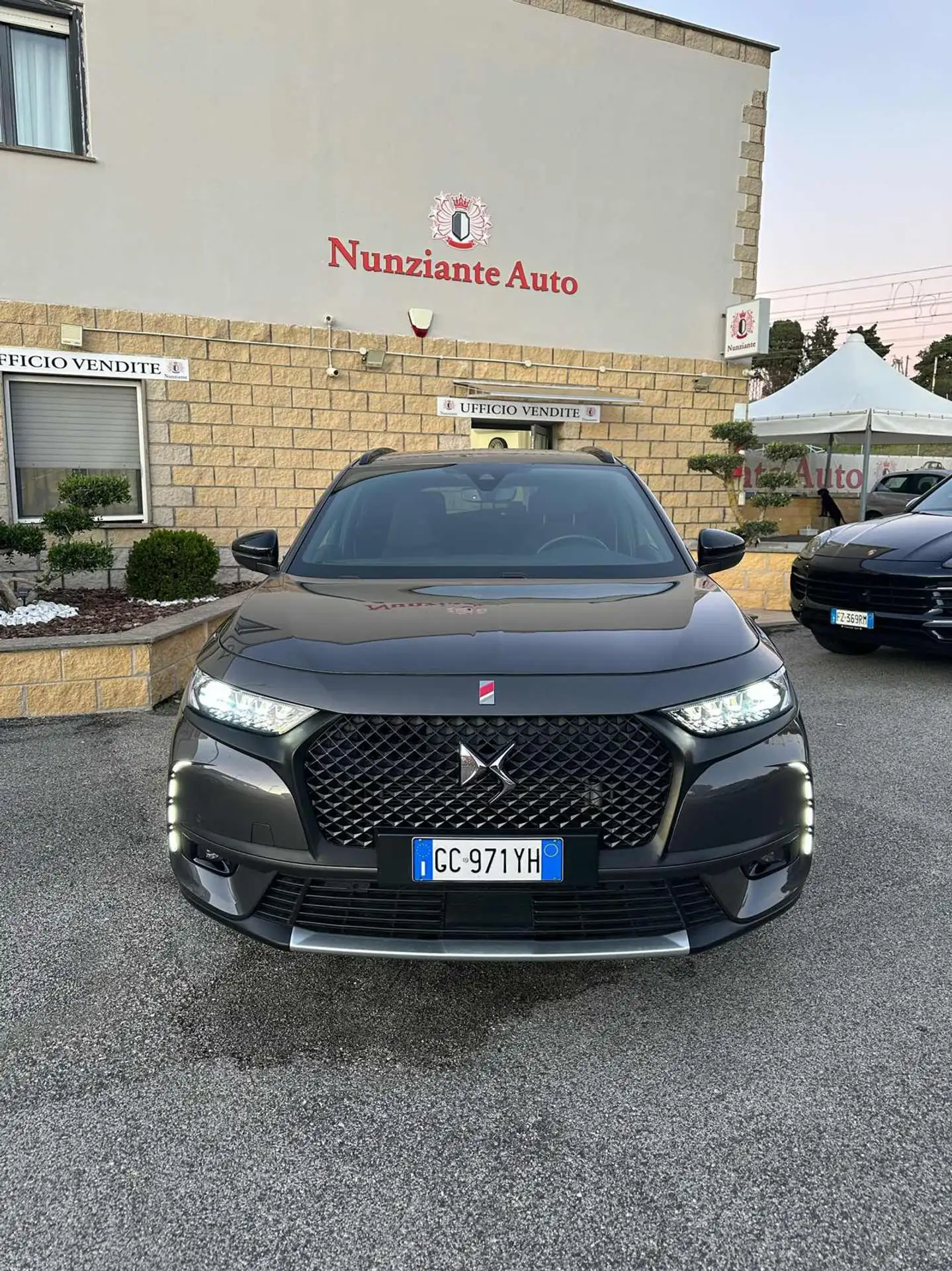 DS Automobiles - DS 7 Crossback