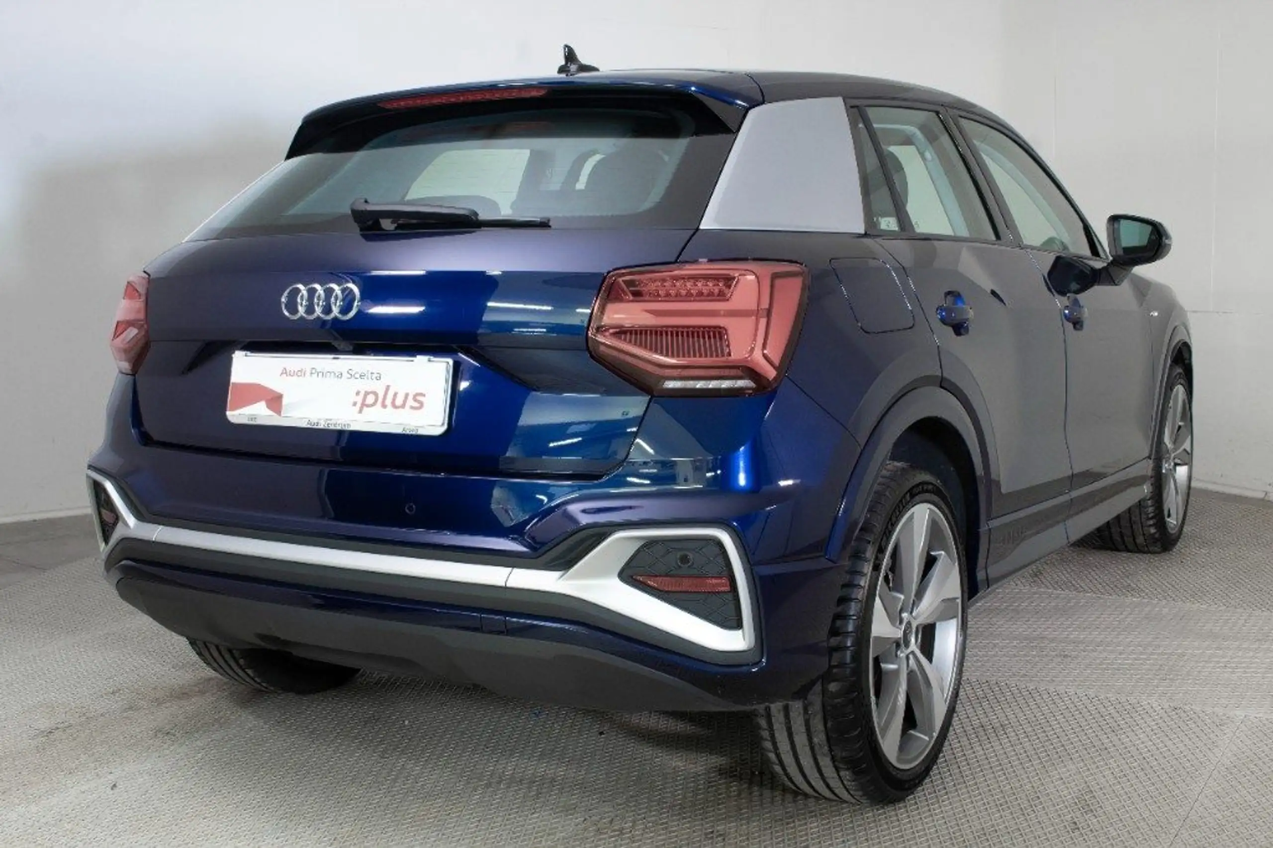 Audi - Q2