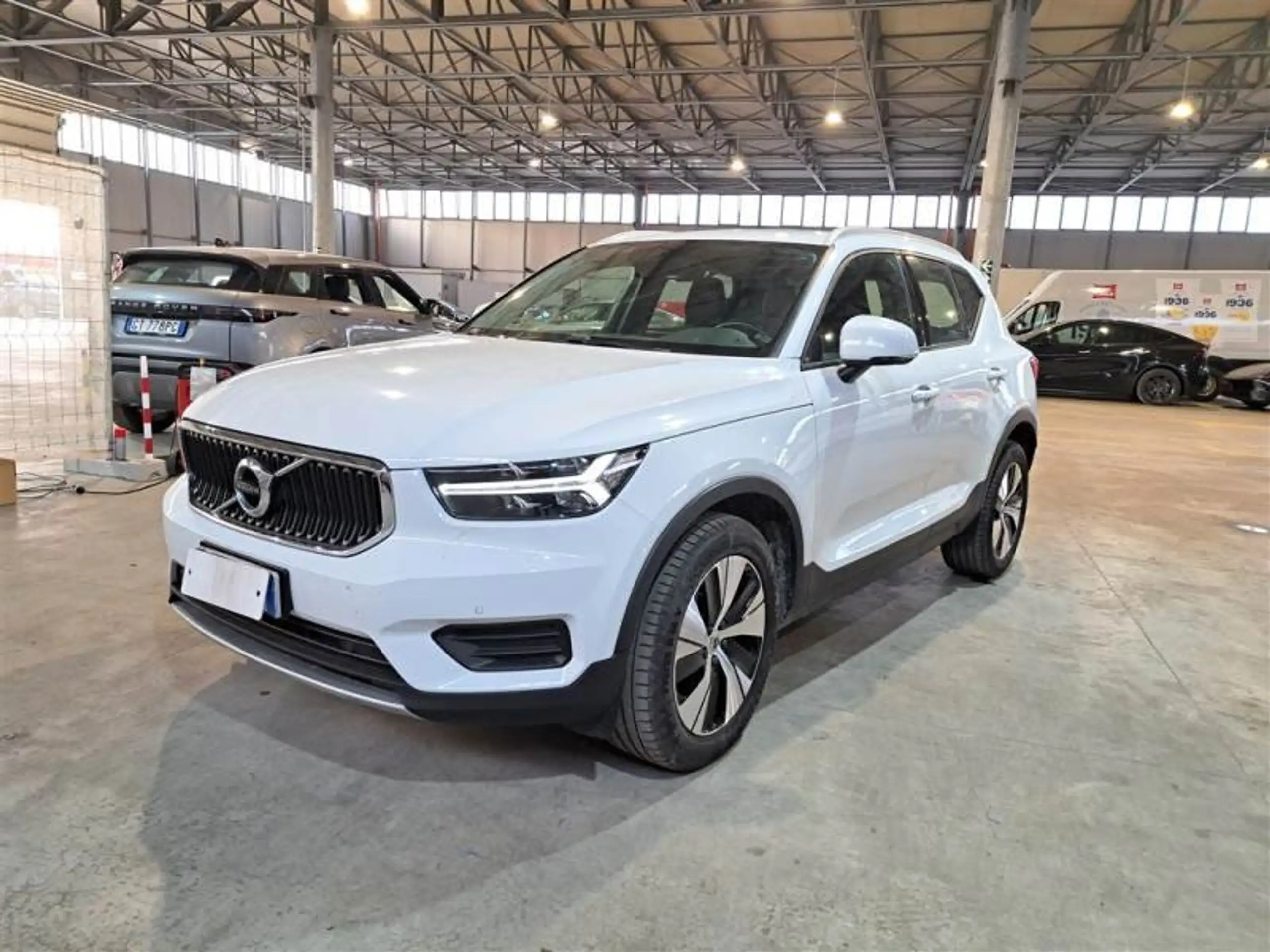 Volvo - XC40