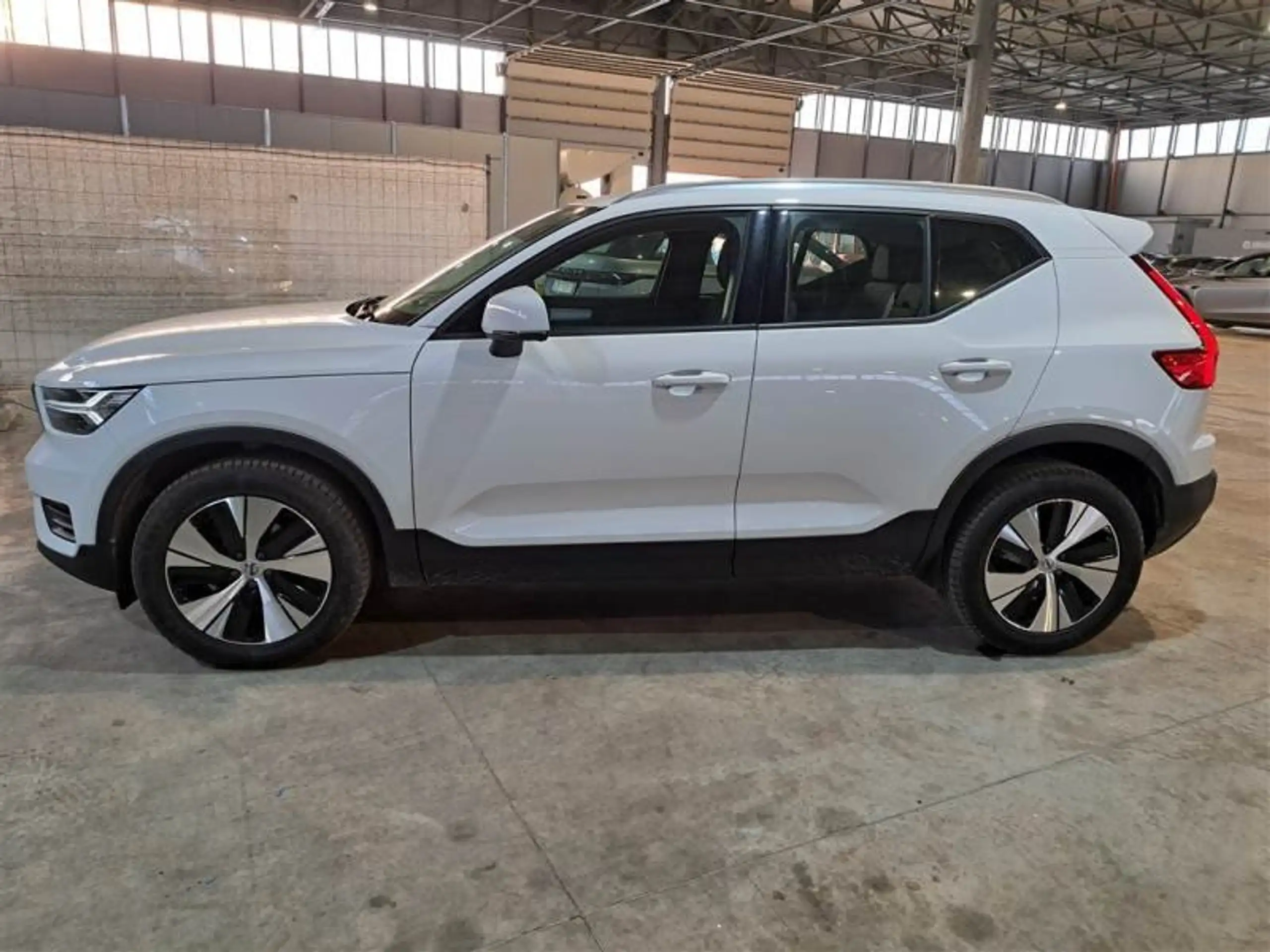 Volvo - XC40