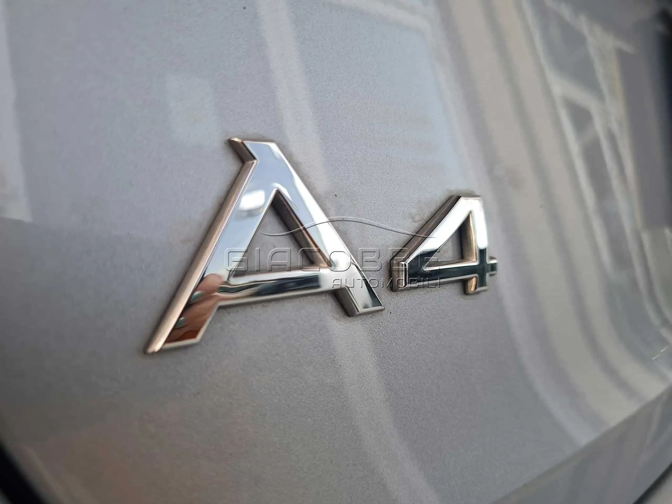 Audi - A4