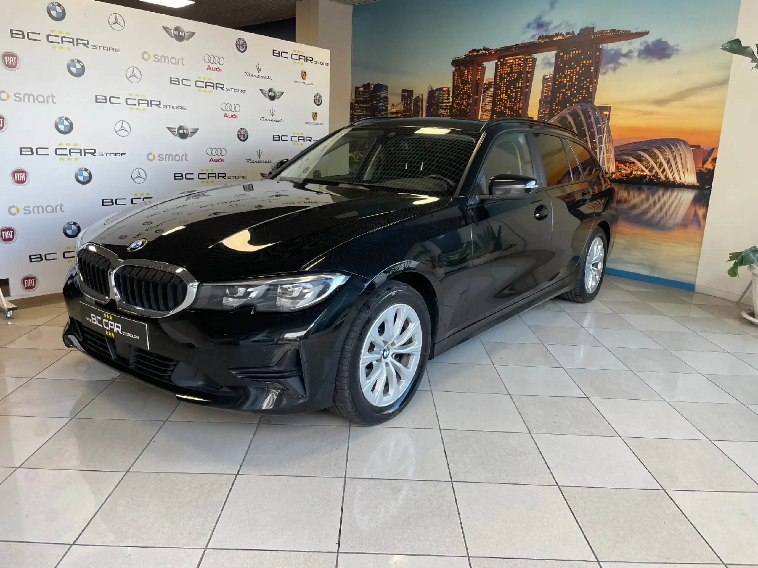 BMW - 318