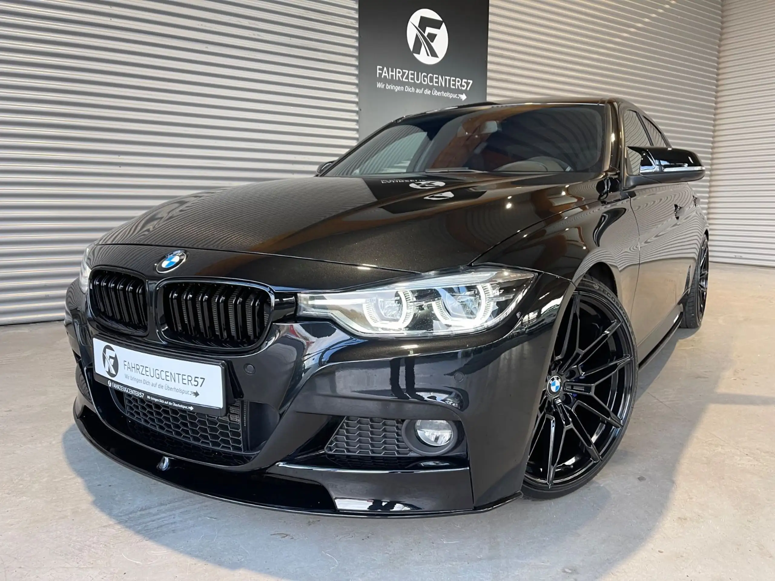 BMW 330 2018