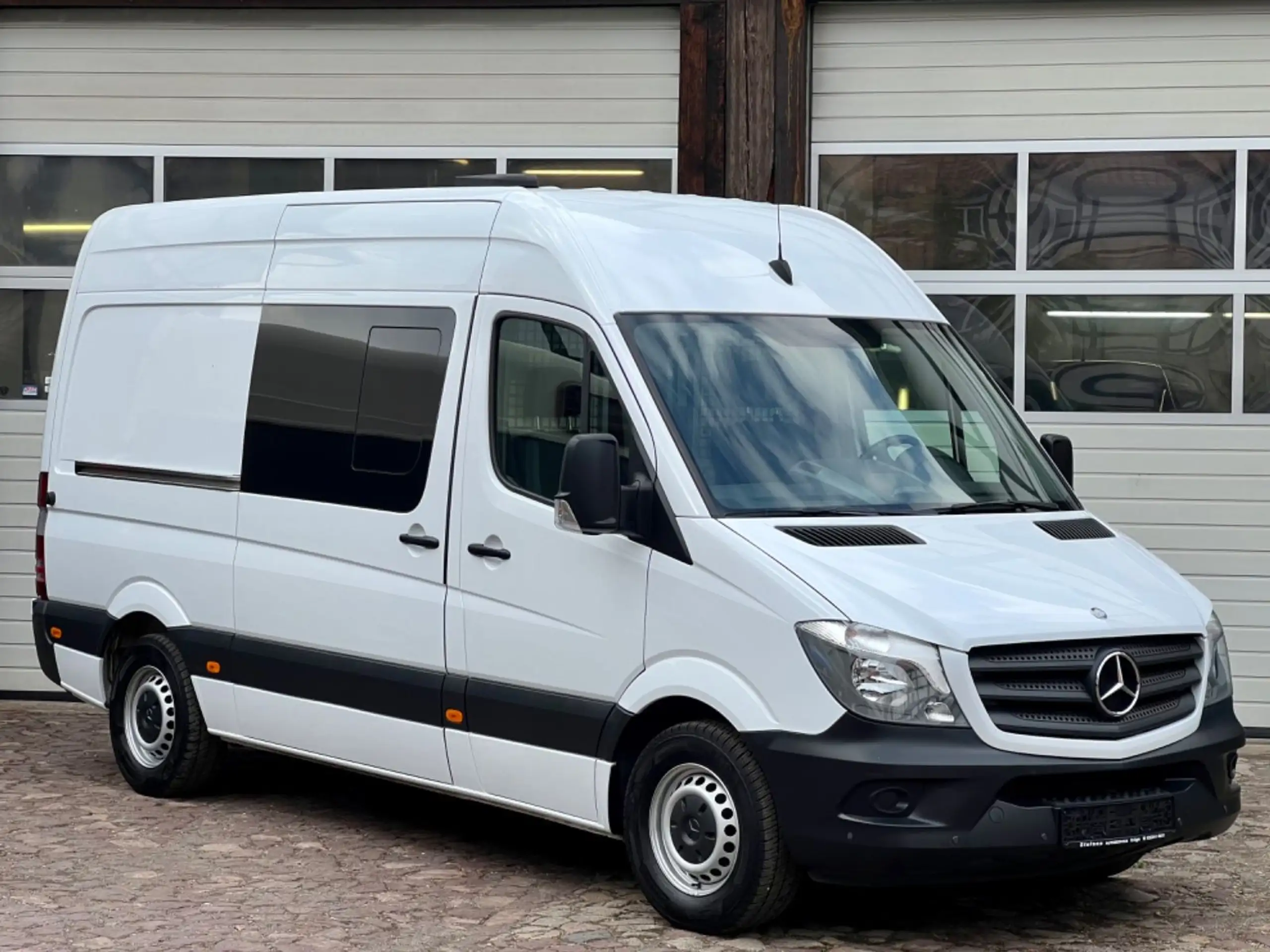 Mercedes-Benz - Sprinter