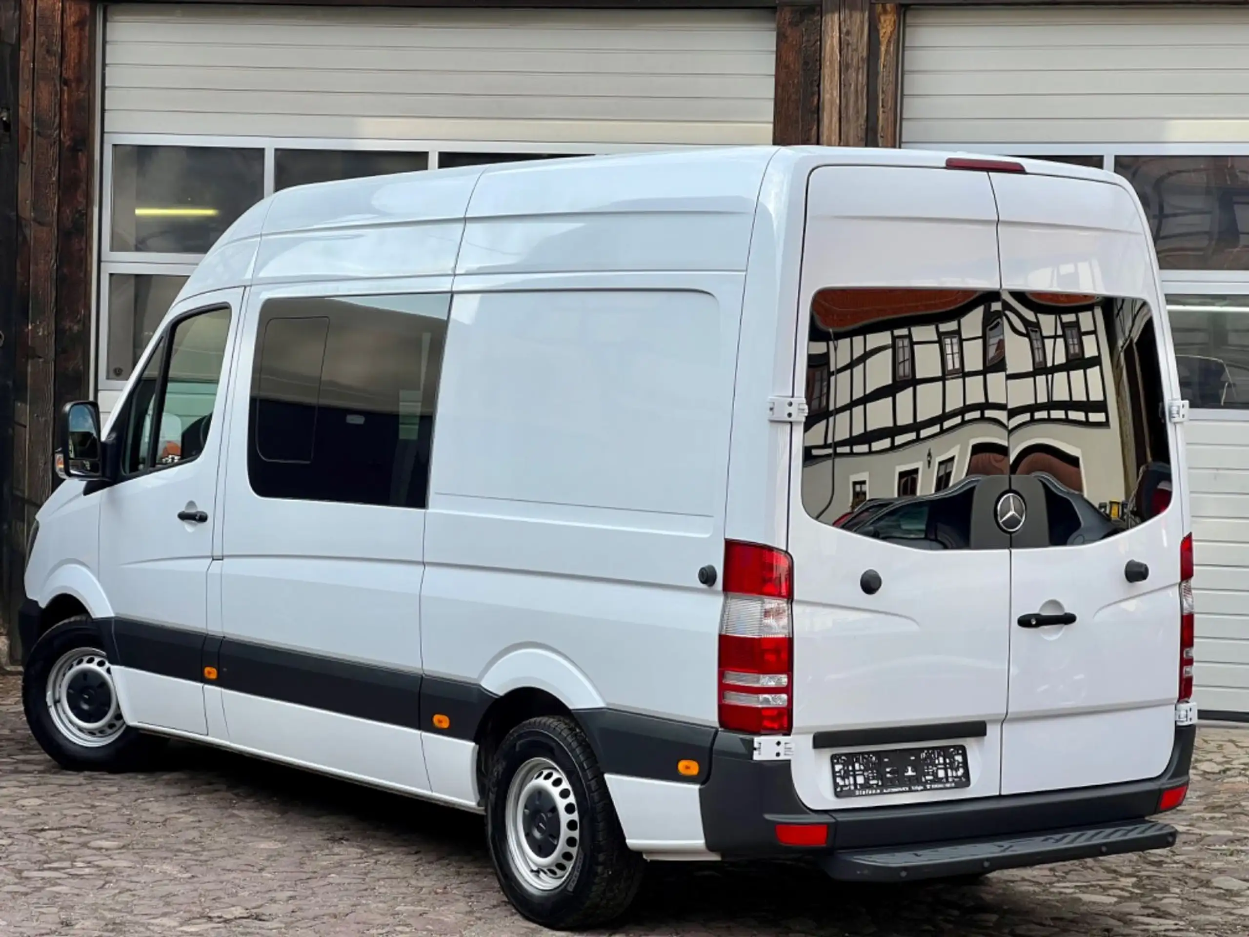 Mercedes-Benz - Sprinter