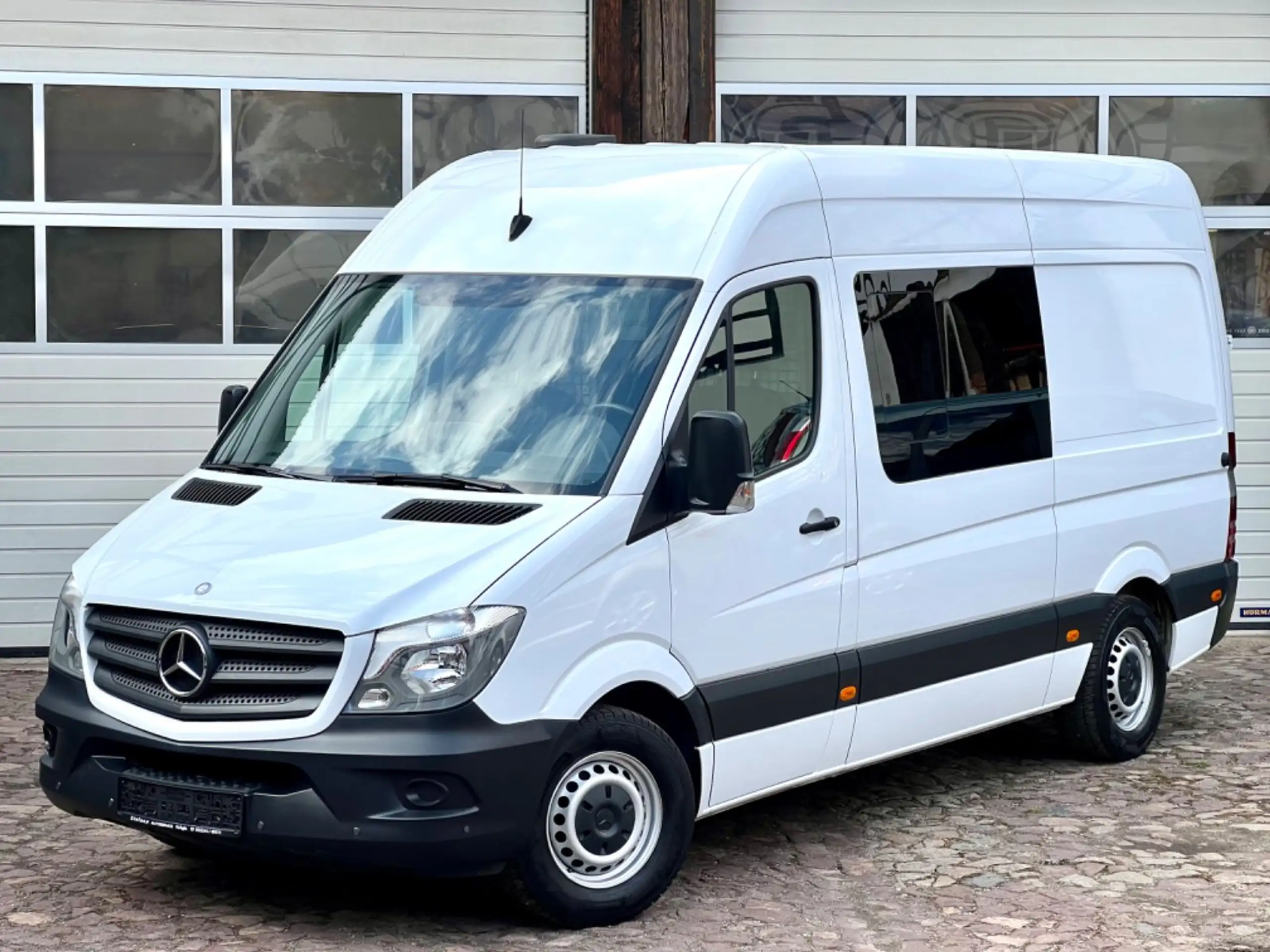 Mercedes-Benz - Sprinter