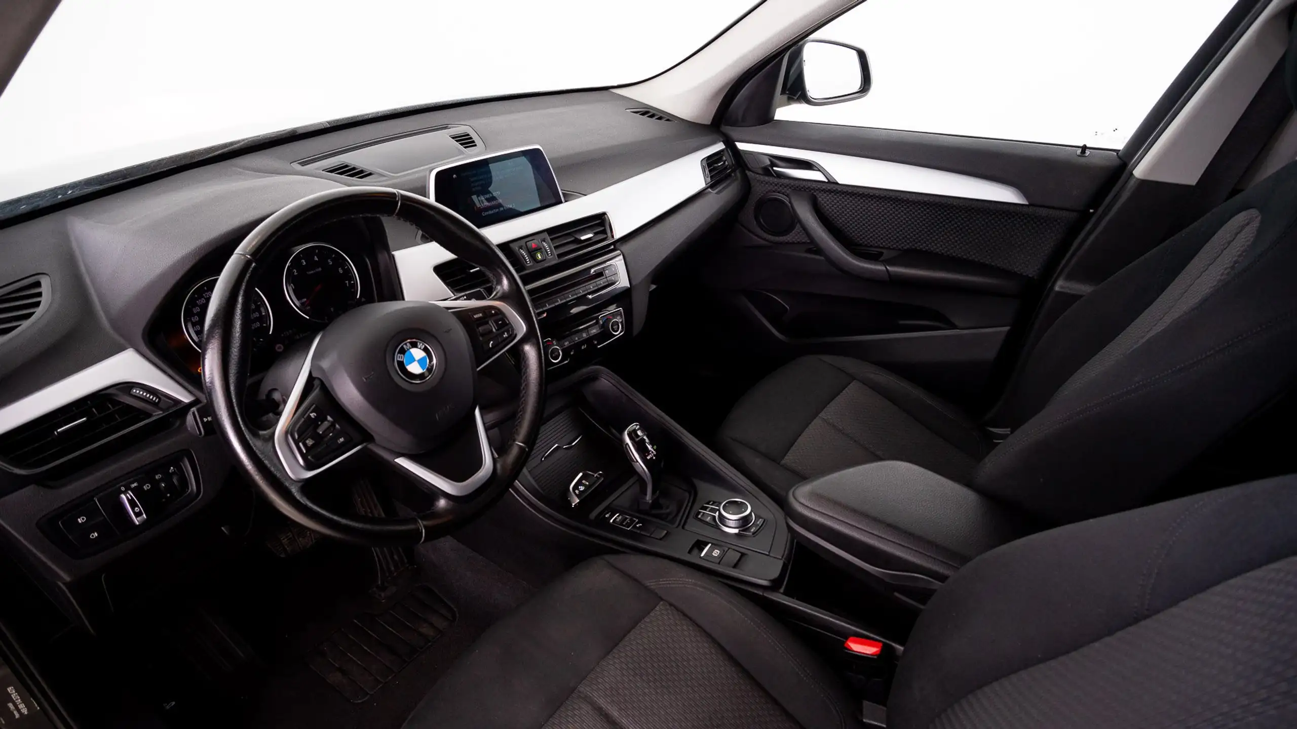 BMW - X1