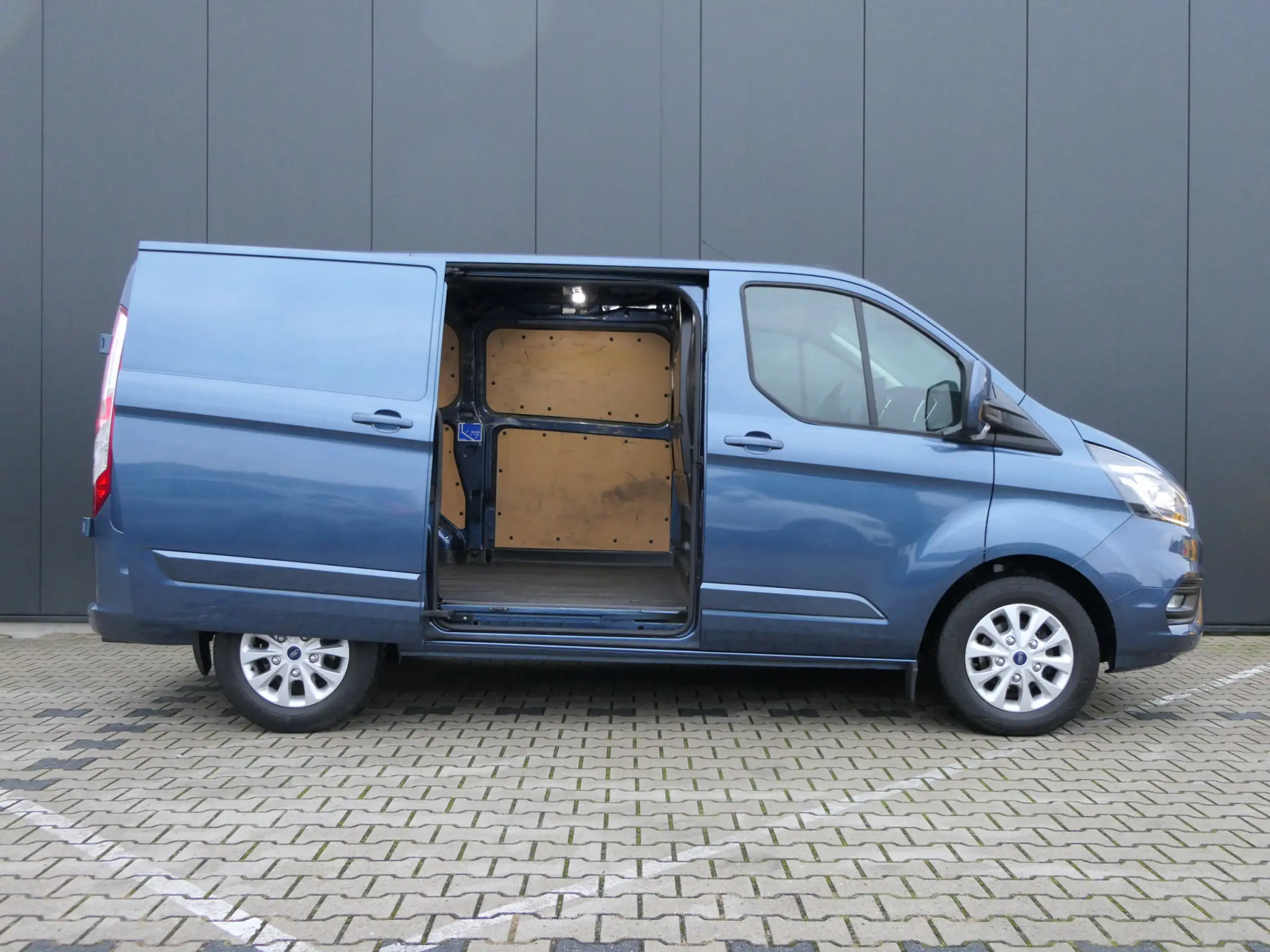 Ford - Transit Custom