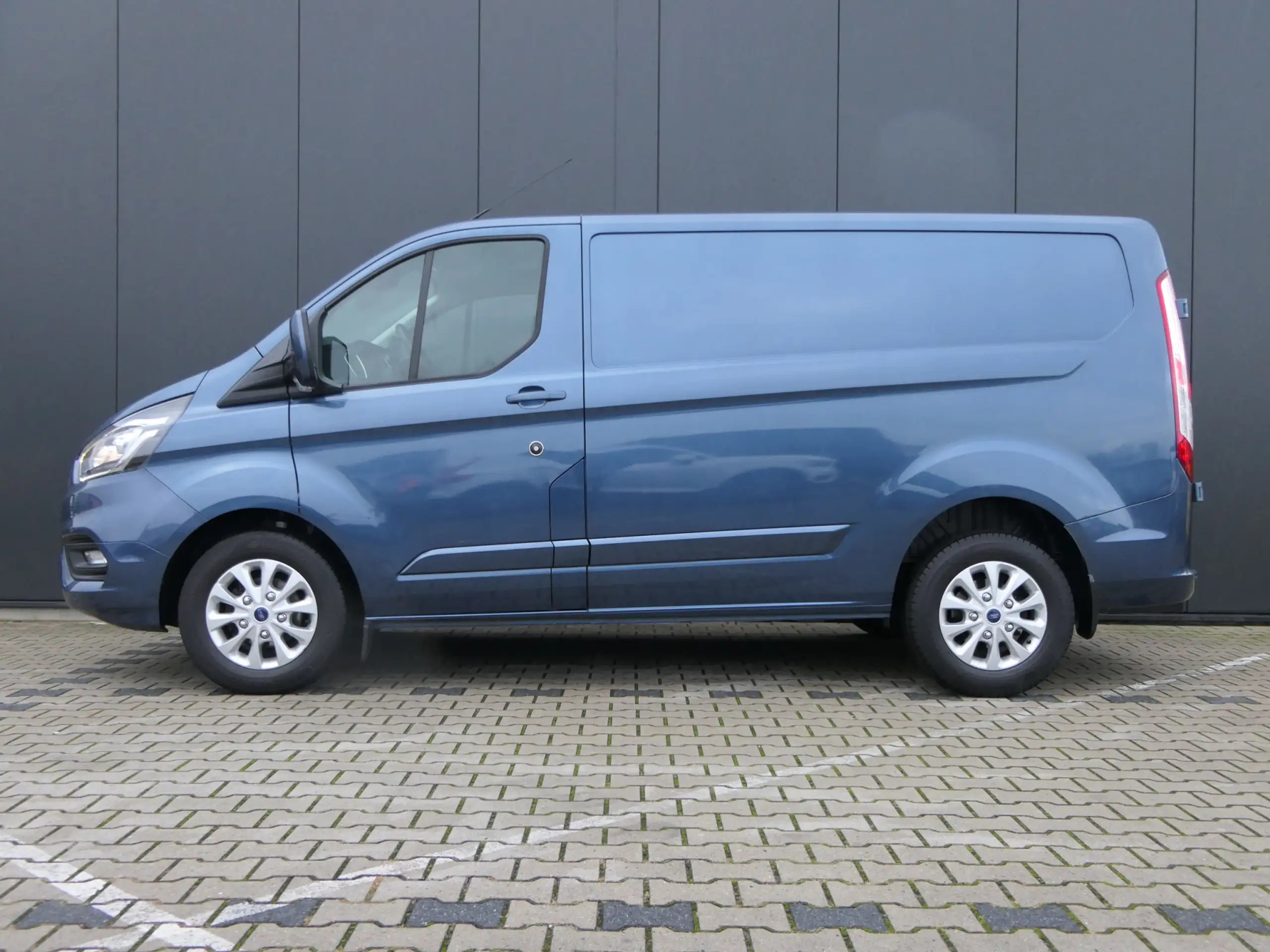 Ford - Transit Custom