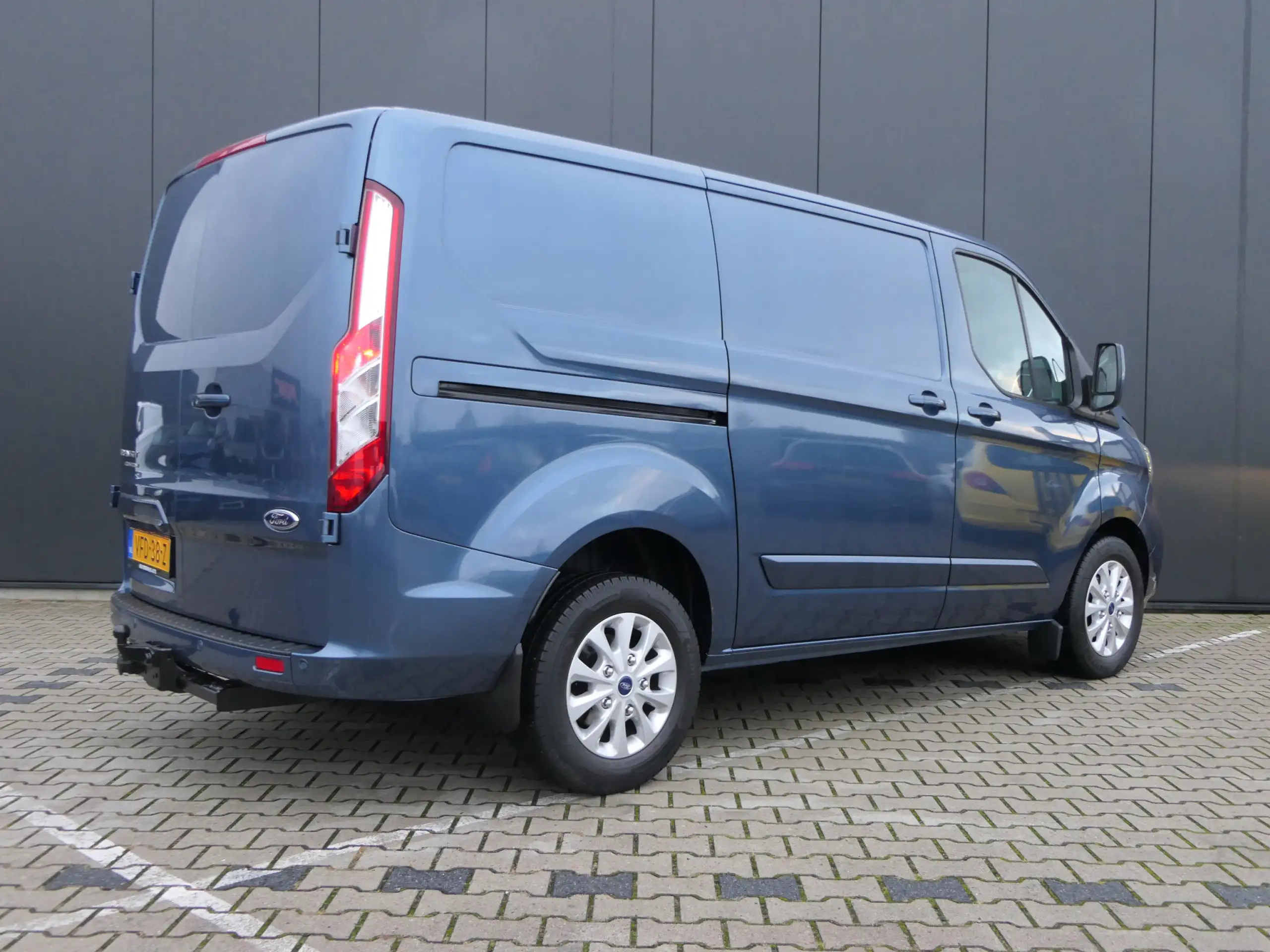 Ford - Transit Custom