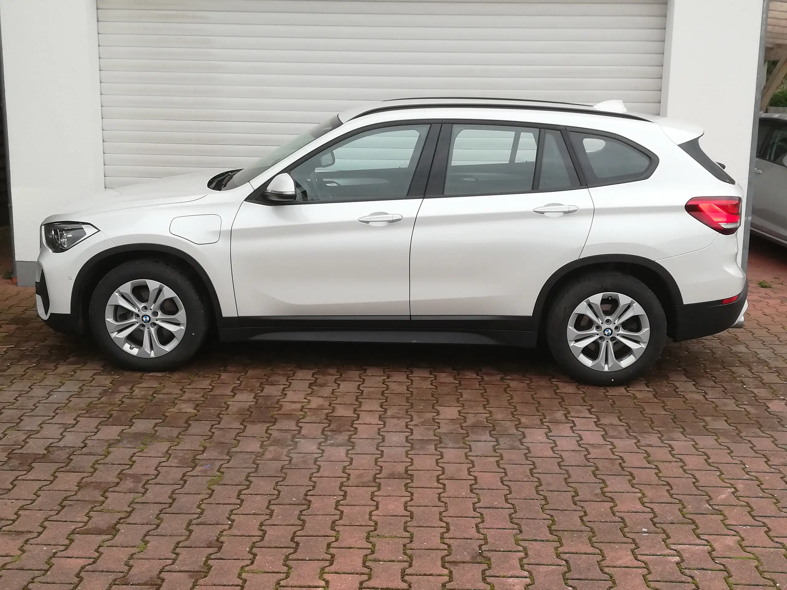 BMW - X1