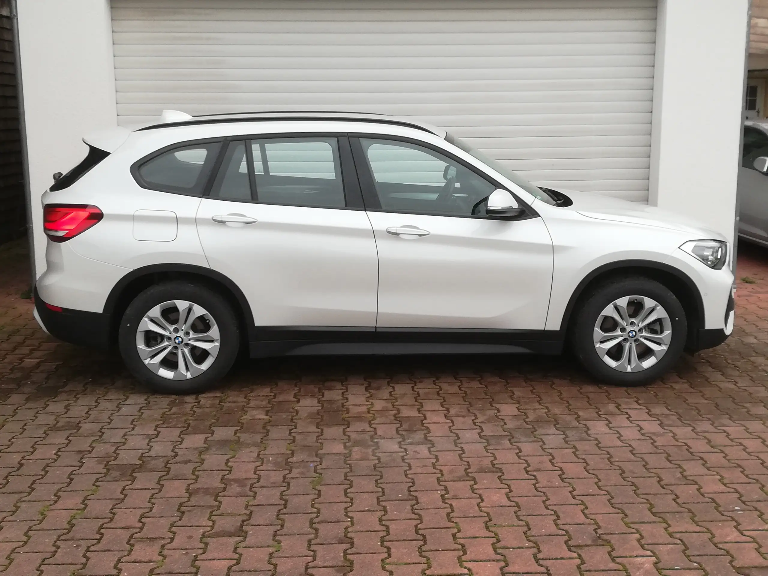 BMW - X1