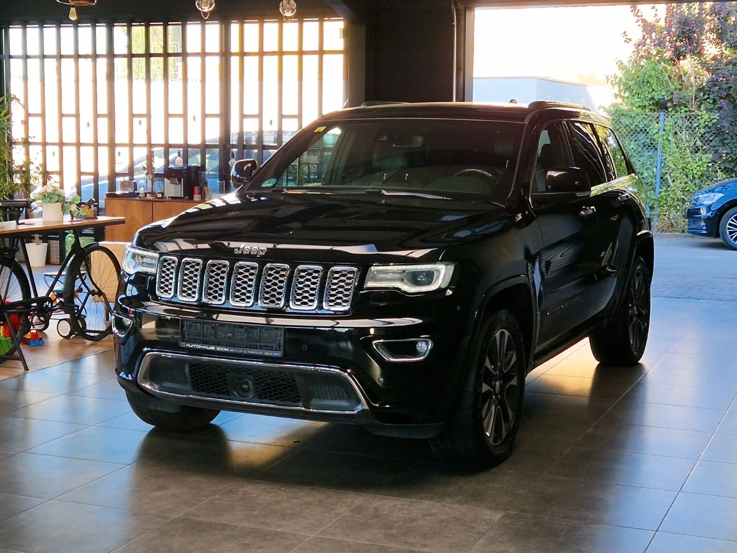 Jeep - Grand Cherokee