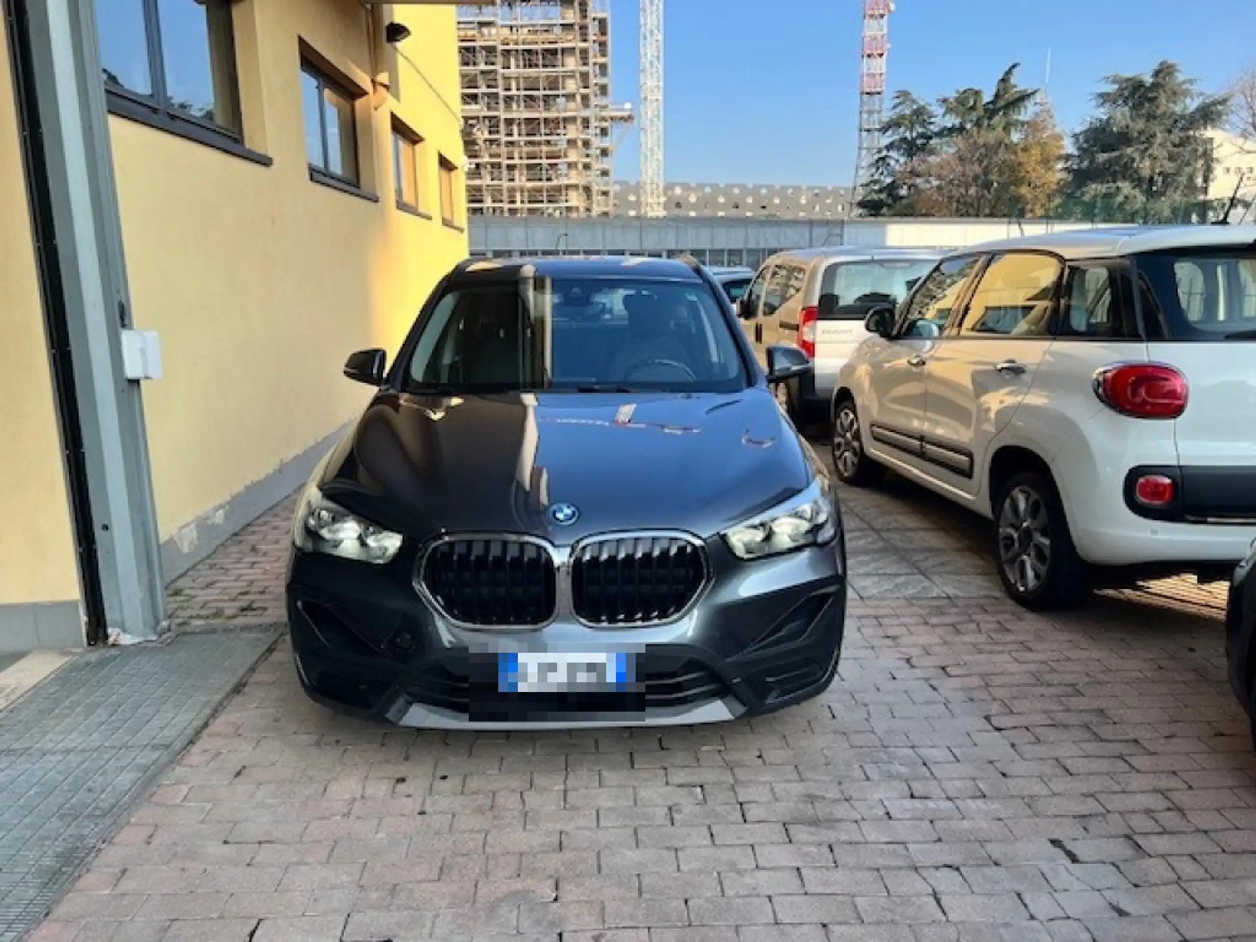 BMW - X1