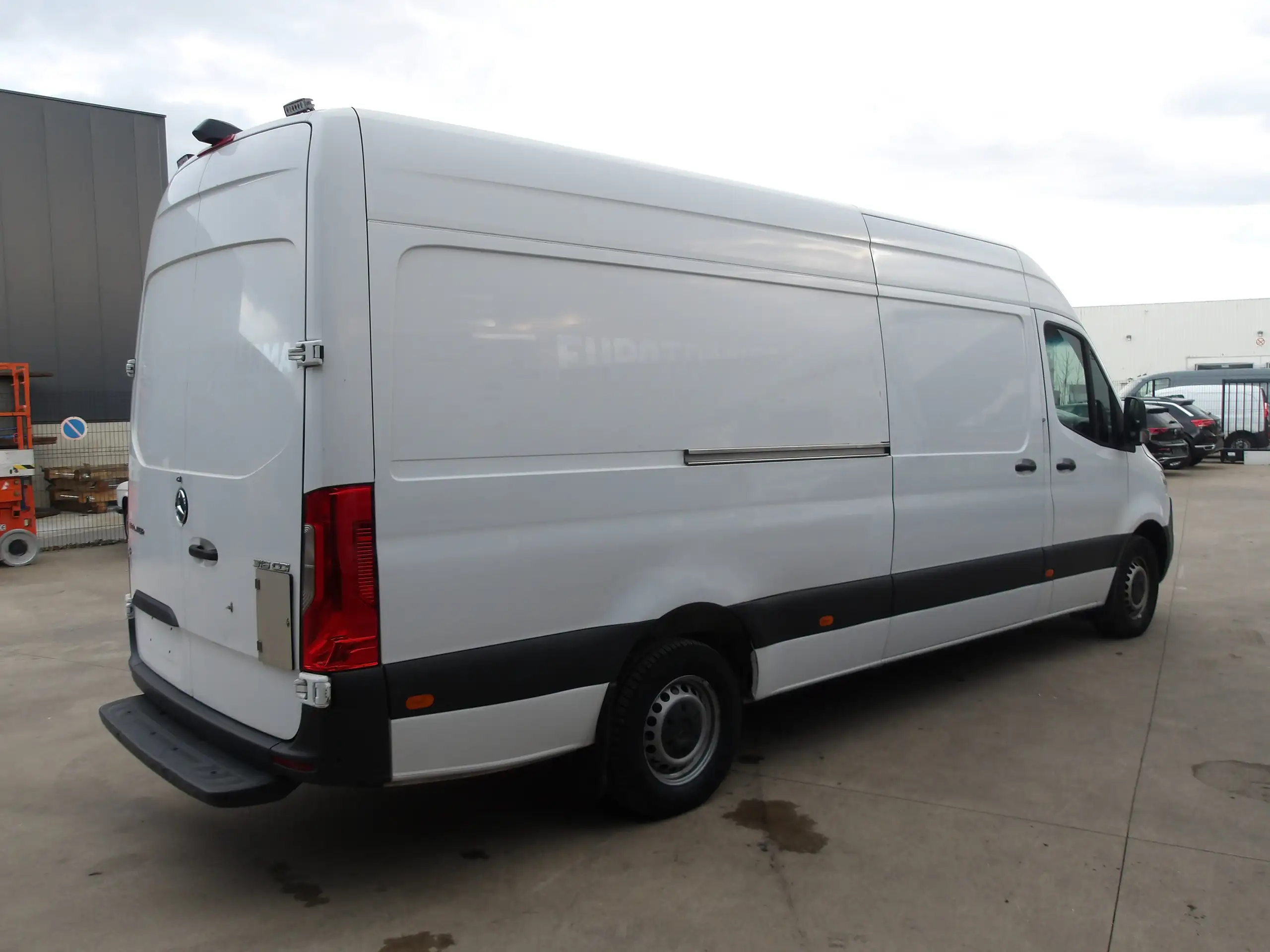 Mercedes-Benz - Sprinter