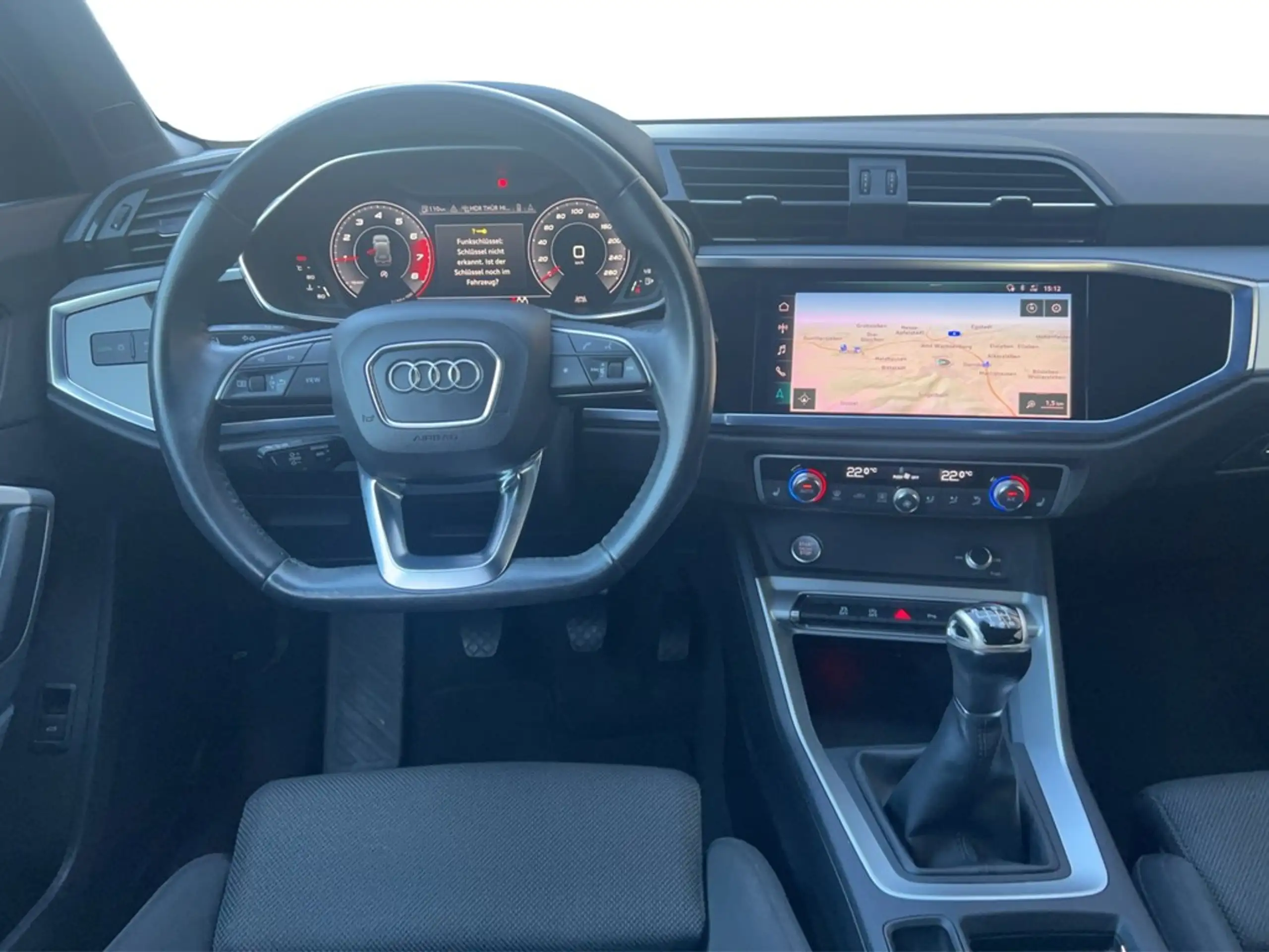 Audi - Q3