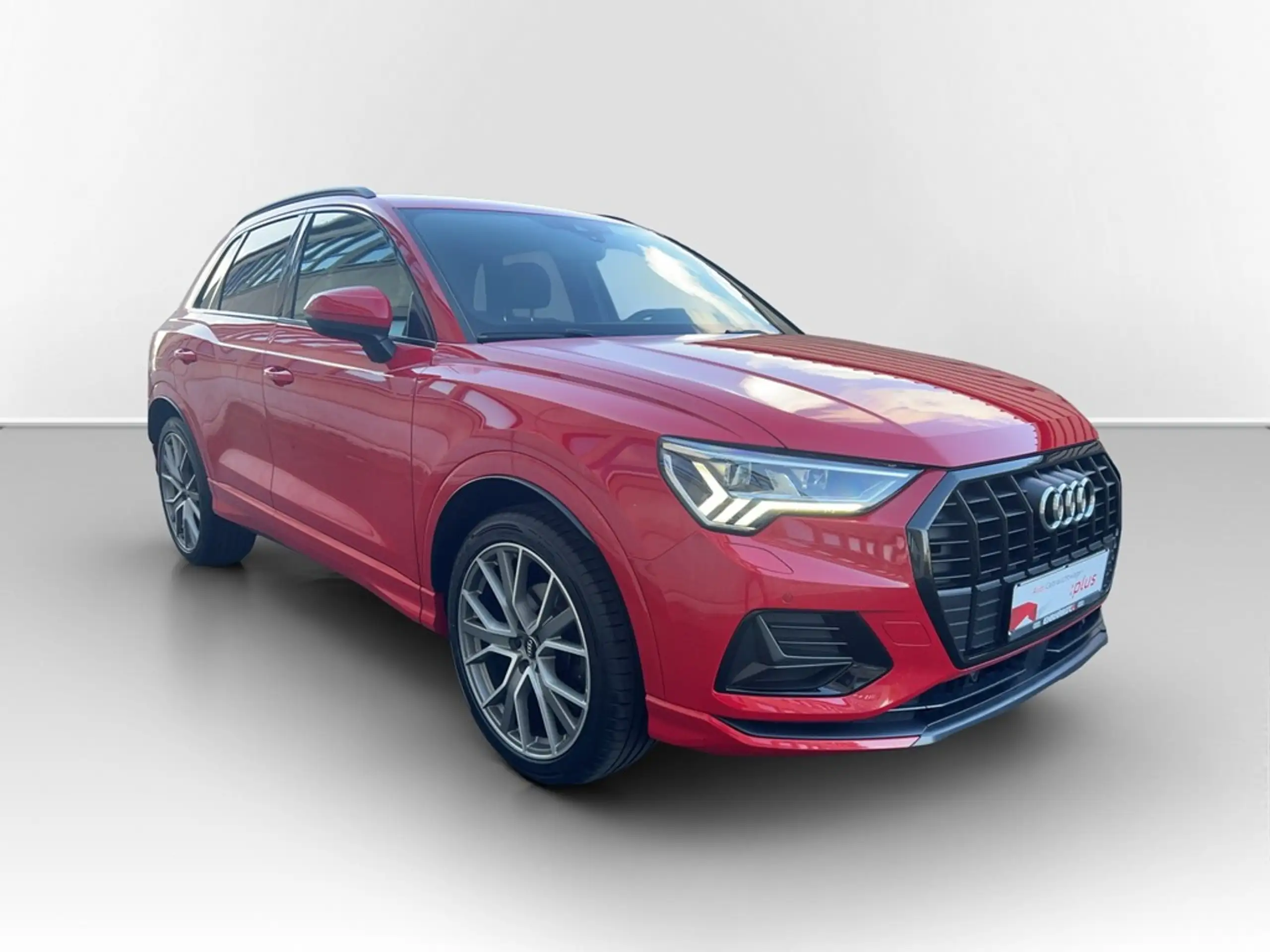 Audi - Q3